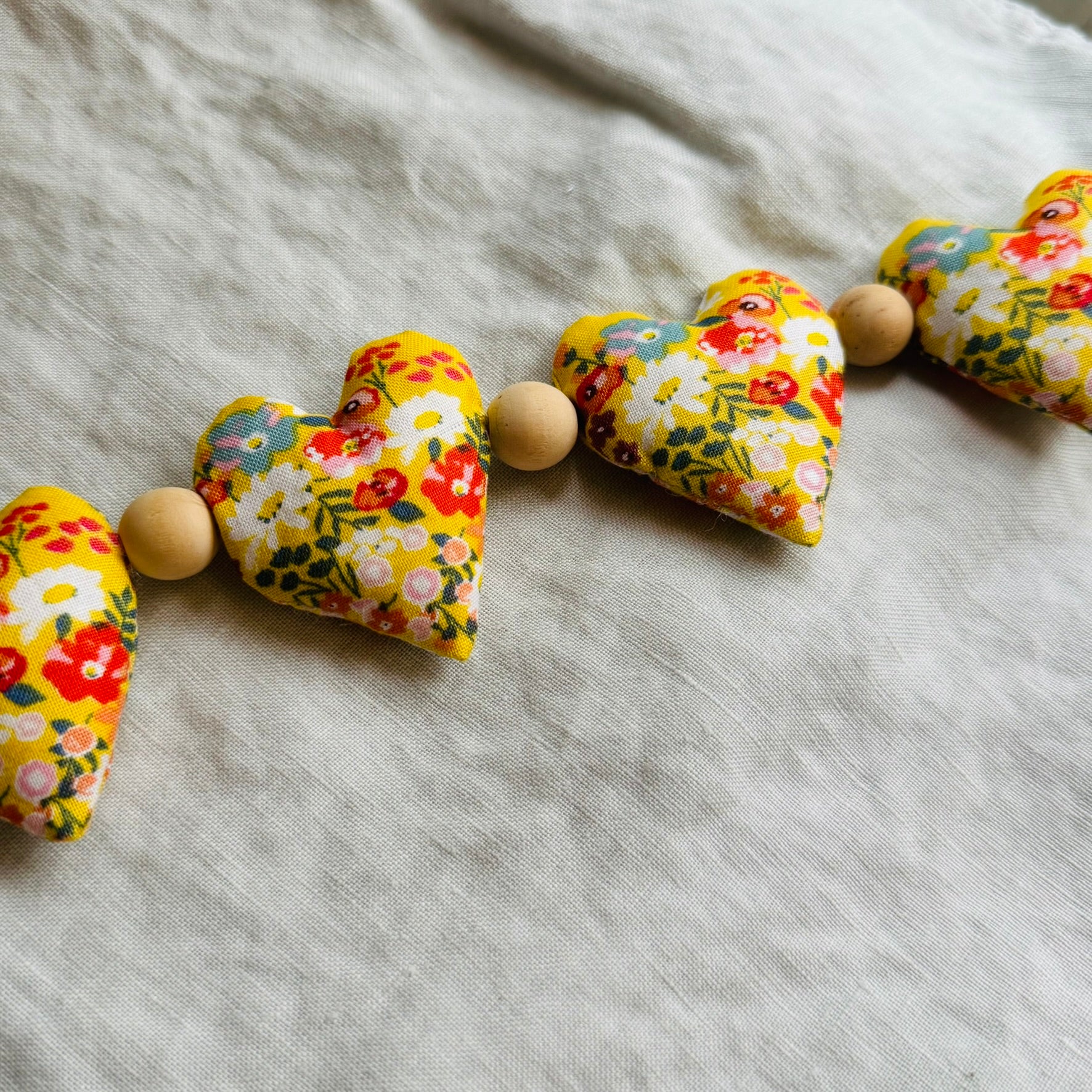 Handmade 'strings of love' heart garland - Yellow bouquet