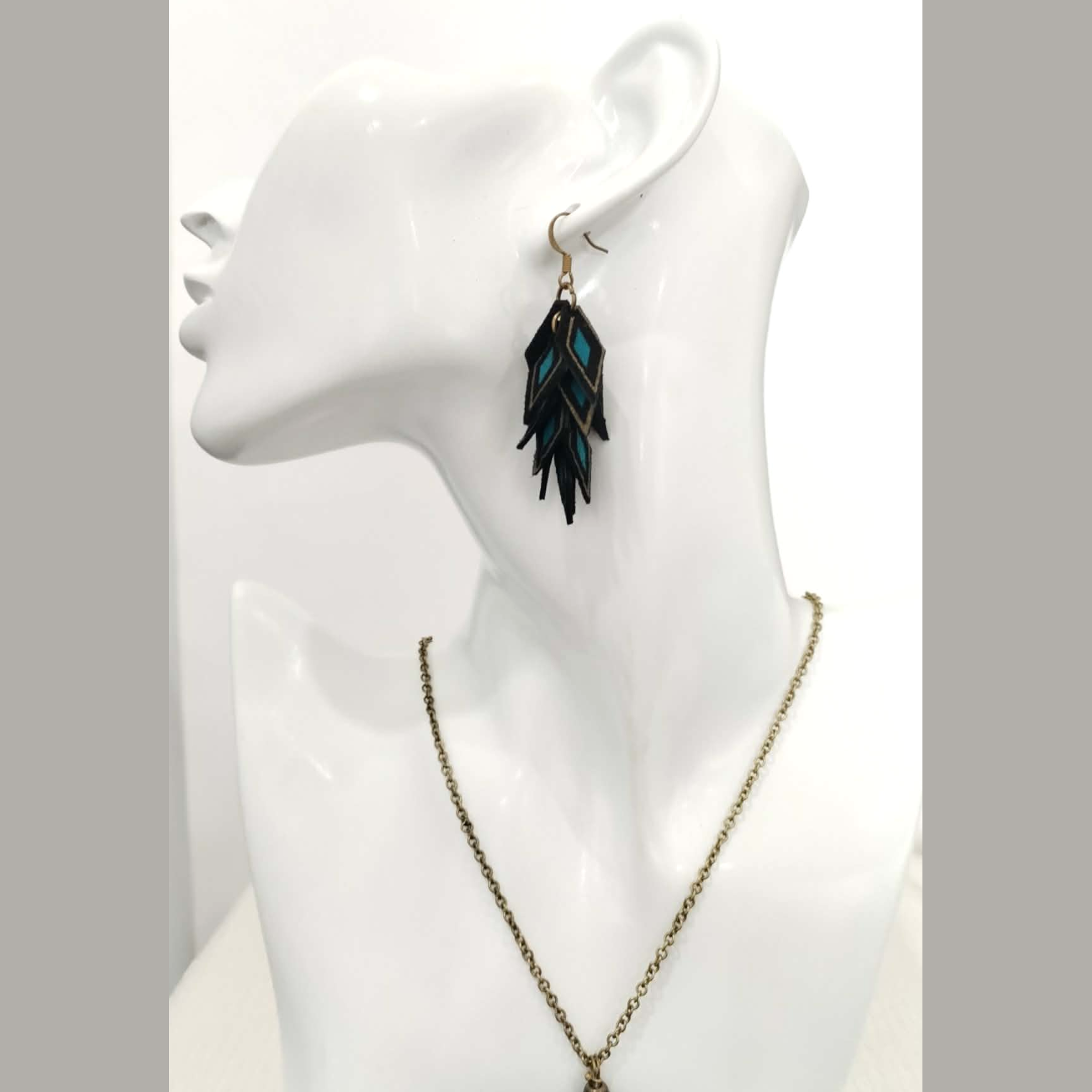 Leather Set - Necklace and Earrings