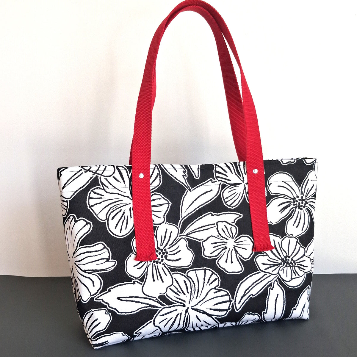 Anchored Tote - Black & White Hibiscus