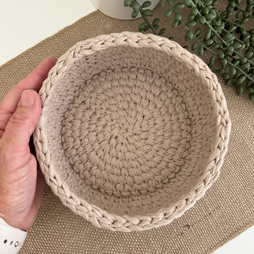 Handmade-basket-natural-medium