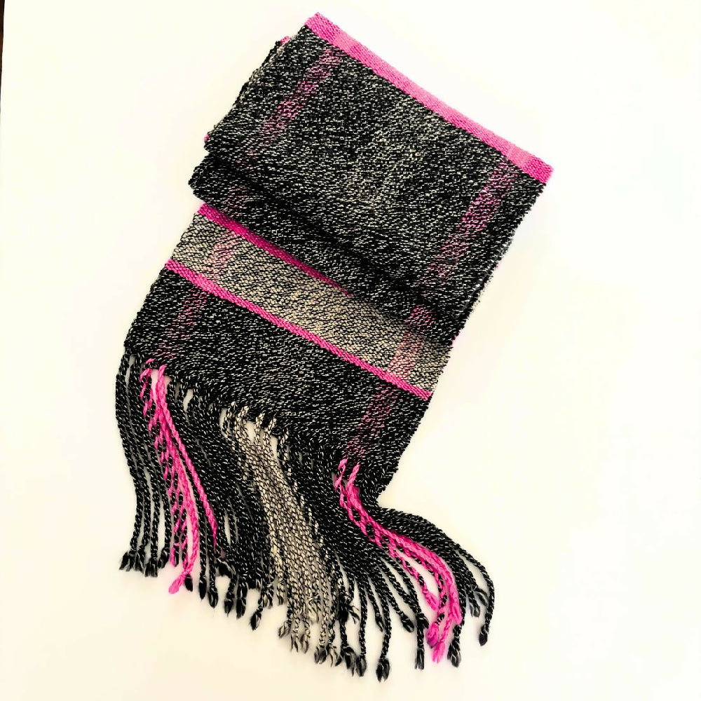 CJones_scarf_BWPink_Oct2024