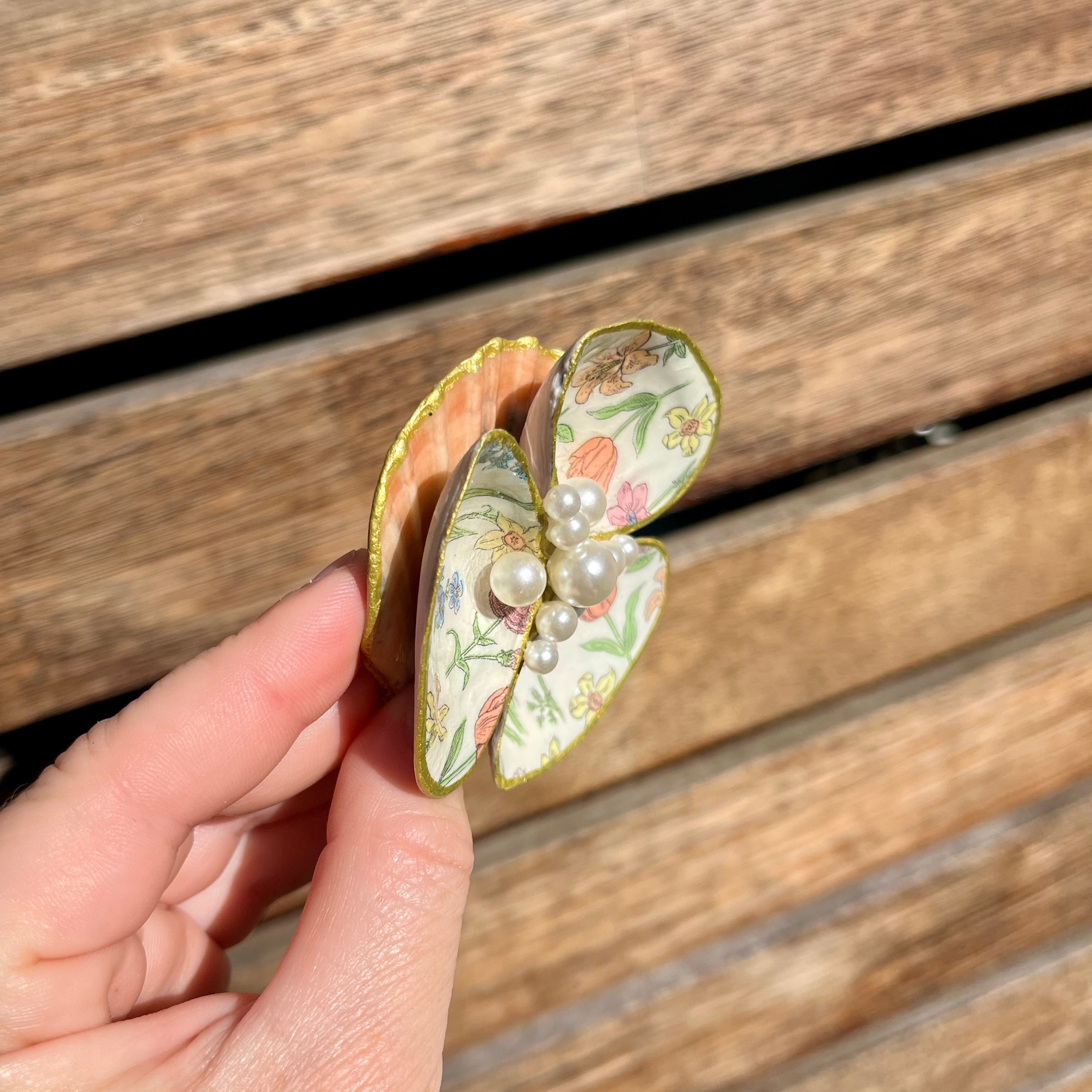 Floral Pattern Shell Trinket Tray Dish