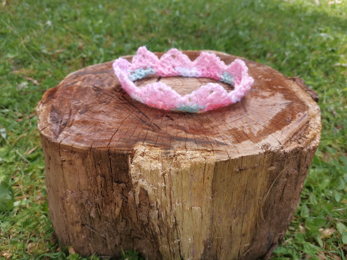 Sparkly Baby Crochet Crown