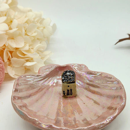 Irridescent Seashell Ring Dish - Brown Roof House