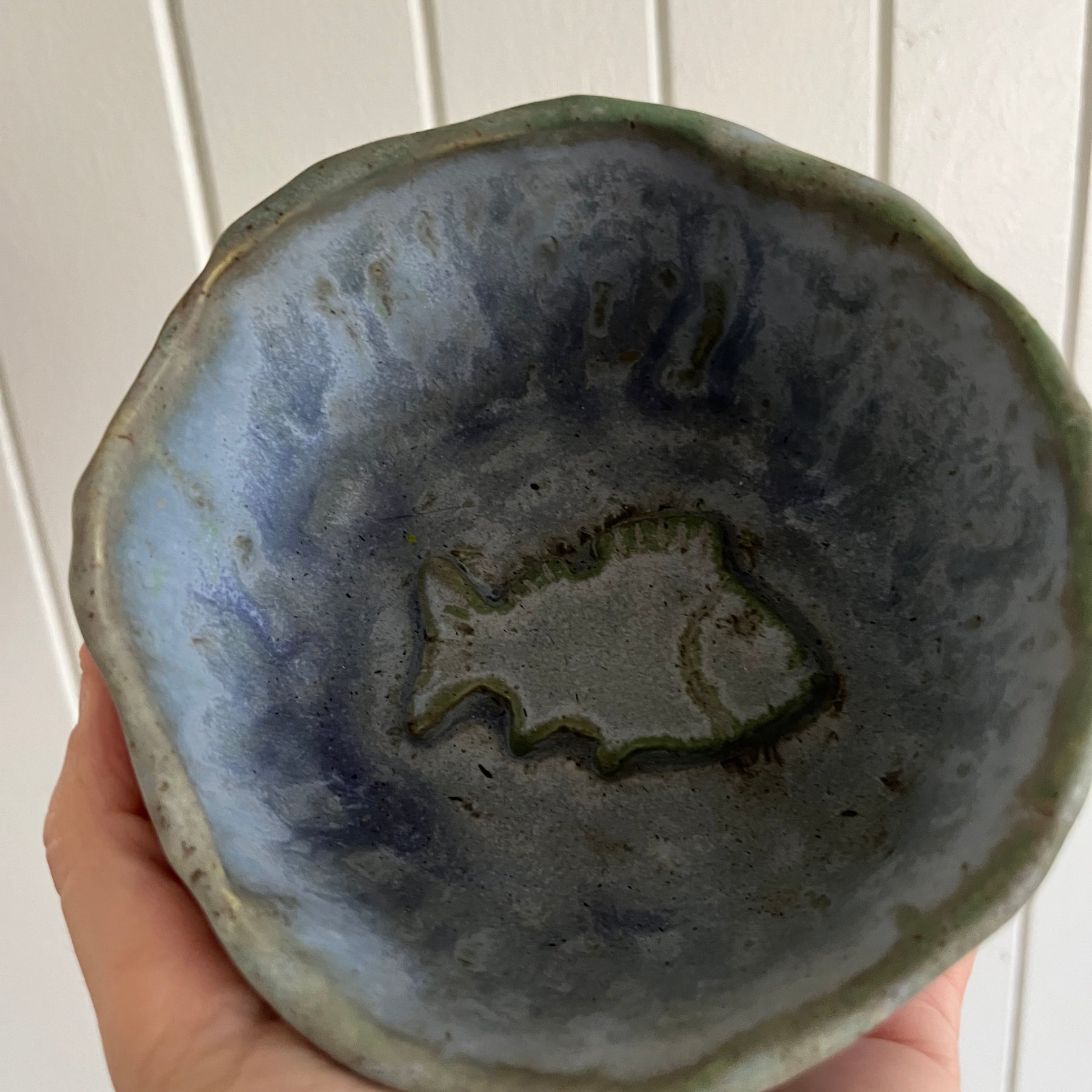 Hand Built Pottery Cat Bowl - Fish Detail