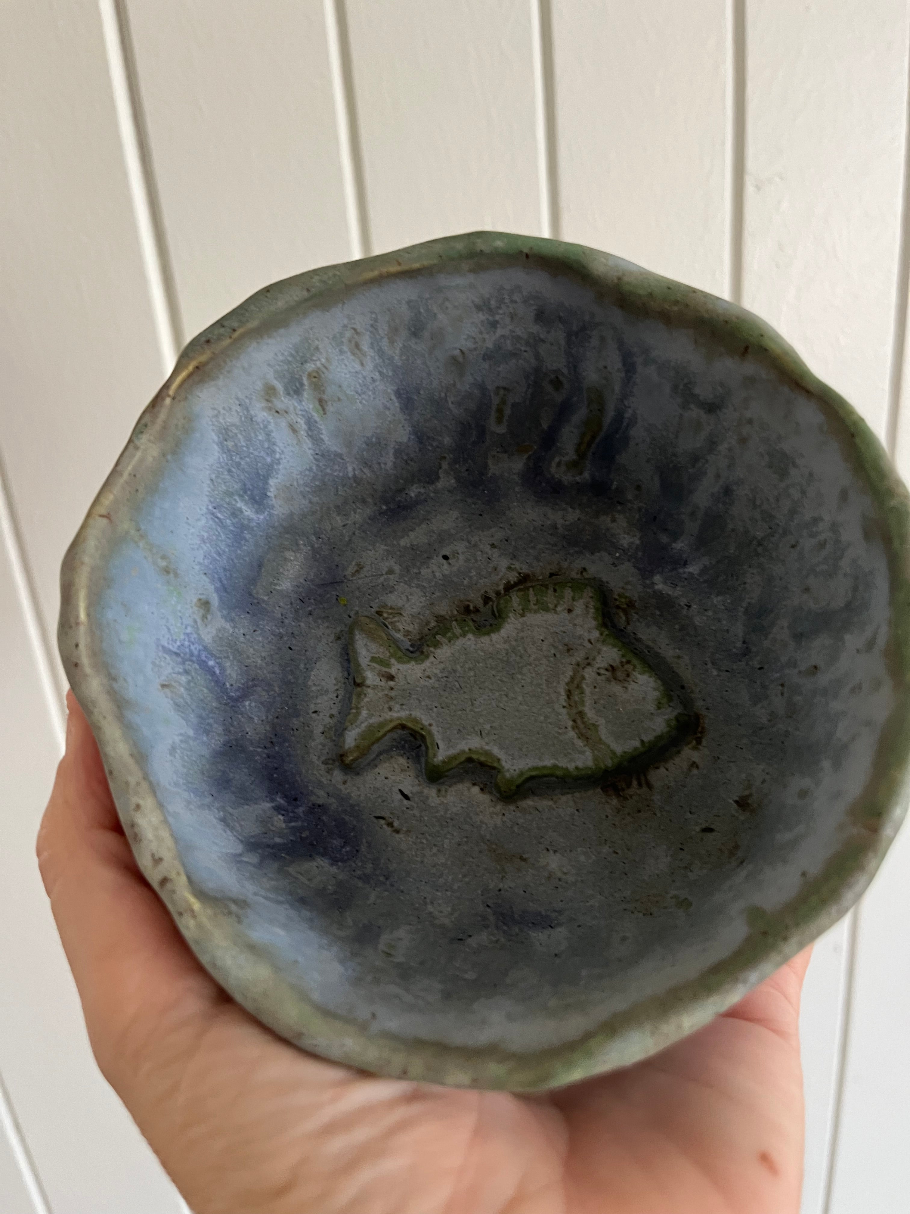 Hand Built Pottery Cat Bowl - Fish Detail