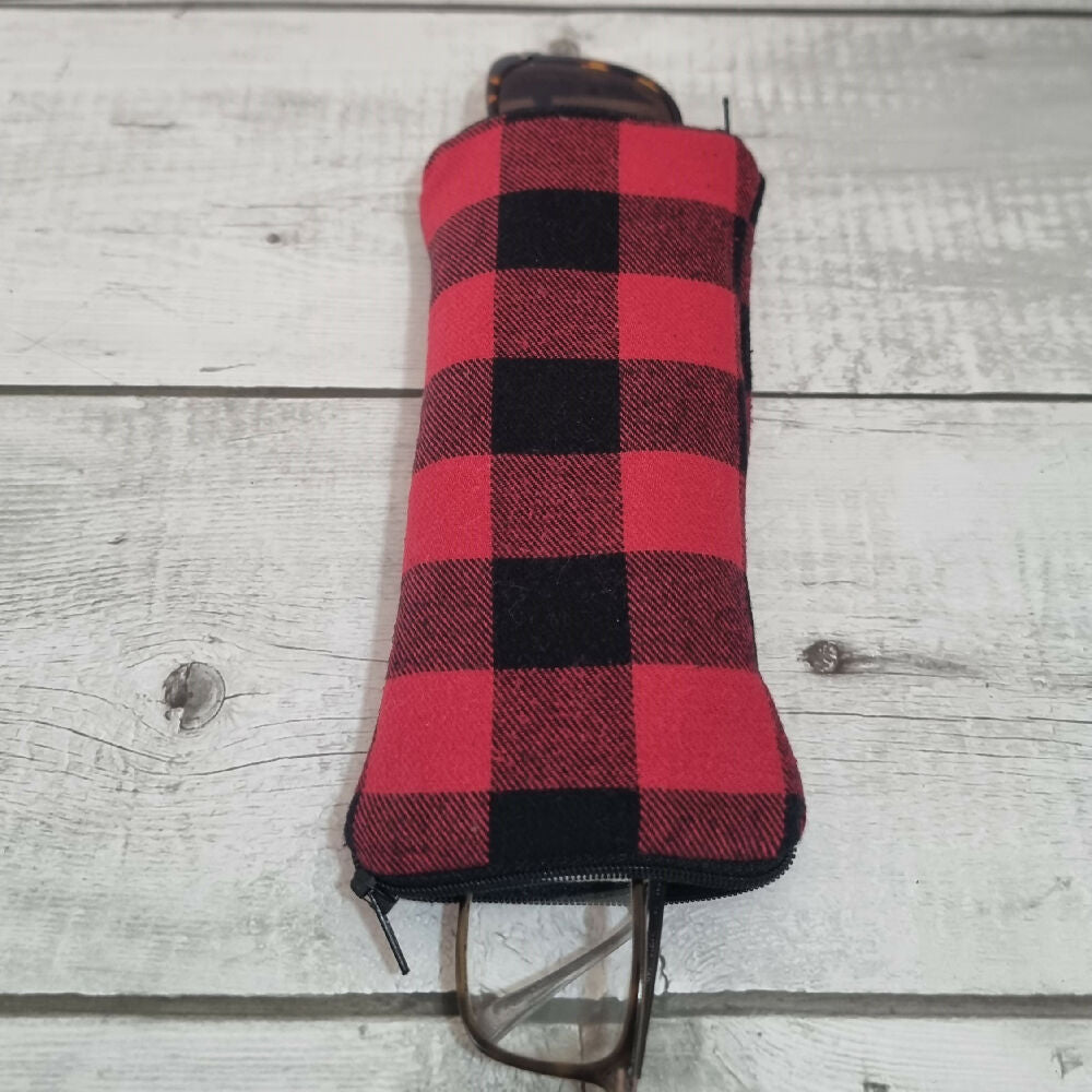 Upcycled double glasses pouch - red & black flanelette check