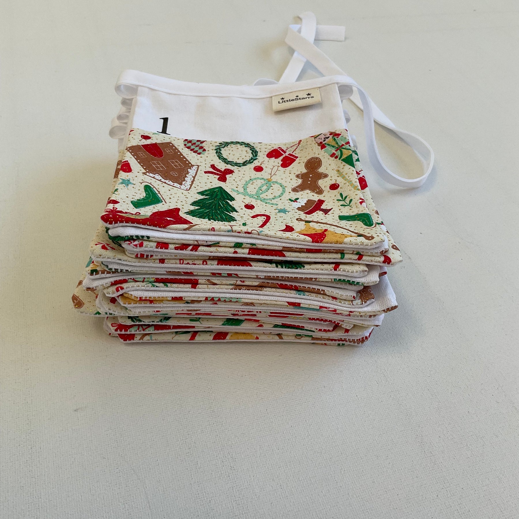 Advent Calendar Bunting - Traditional Christmas