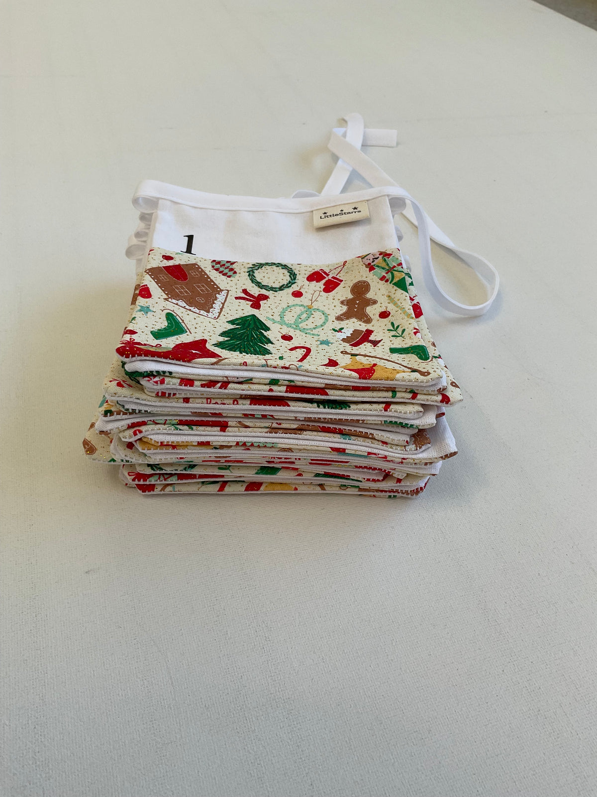 Advent Calendar Bunting - Traditional Christmas