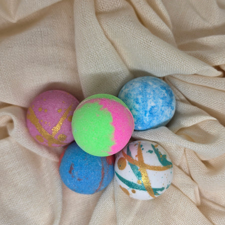 Mini Bathbomb Pack ( includes 5 random bathbombs)