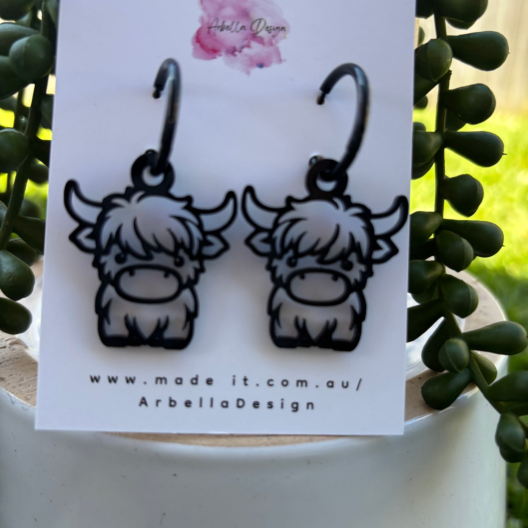 Cow dangle