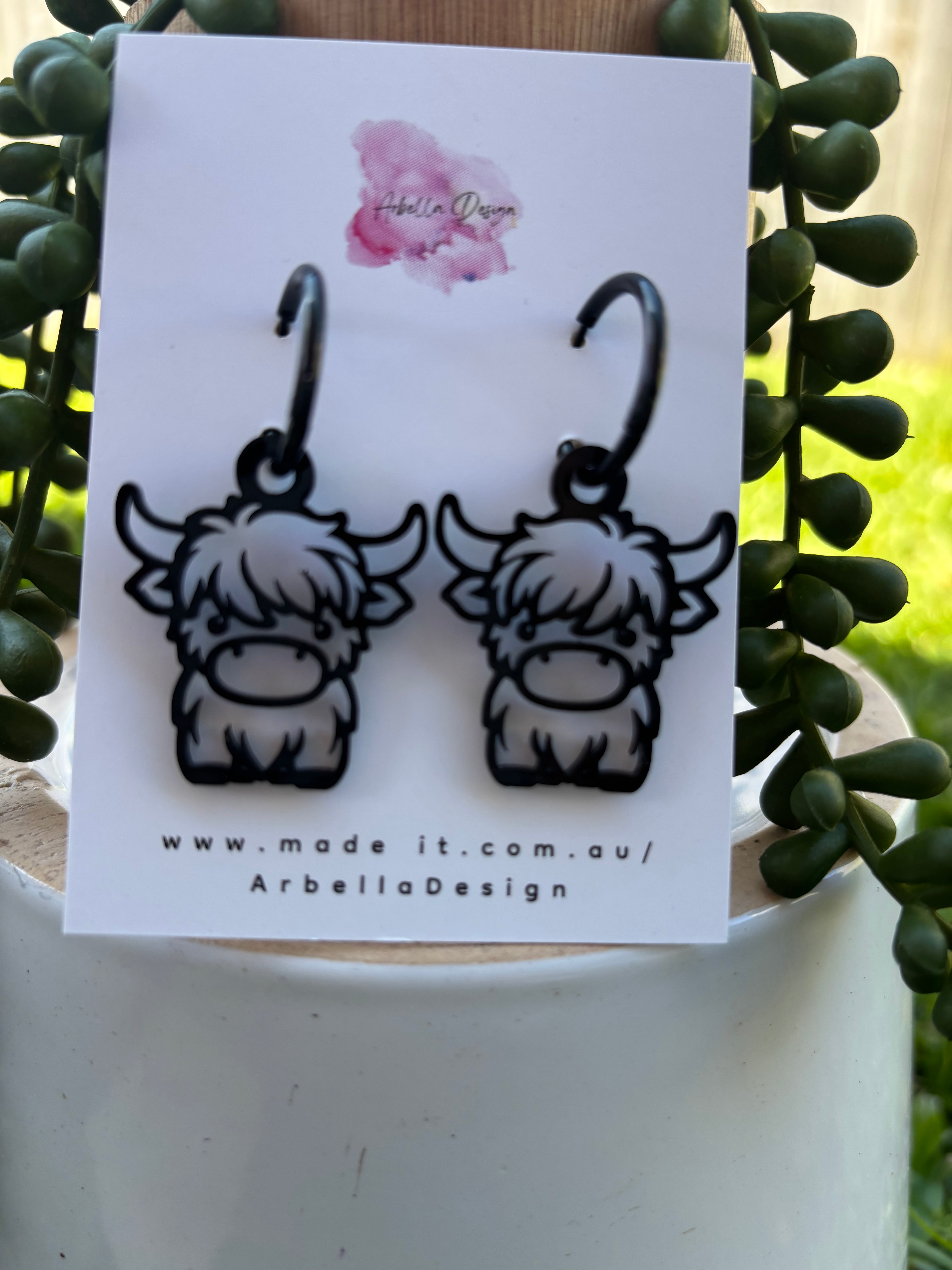 Cow dangle