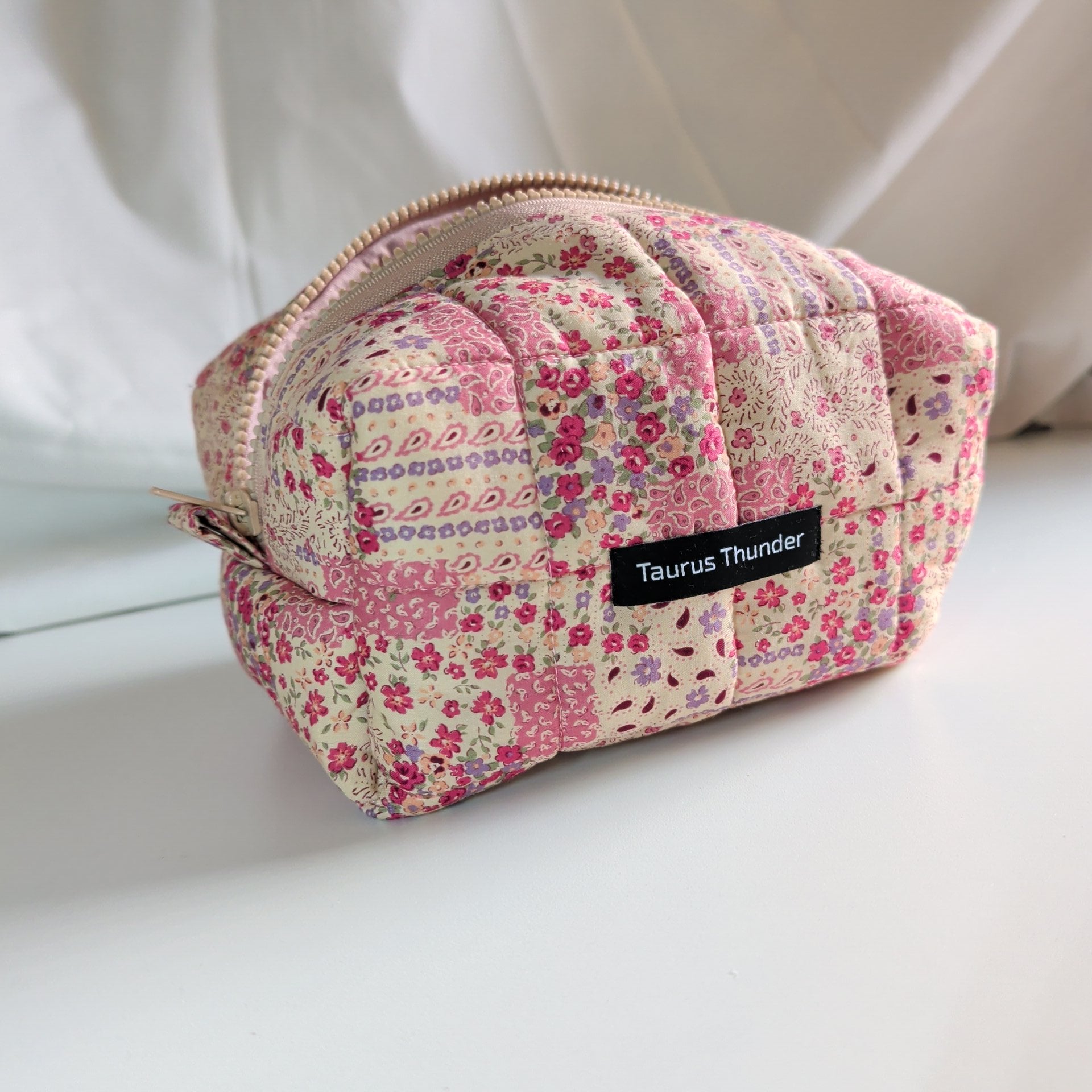Picnic Floral Medium Carry Bag