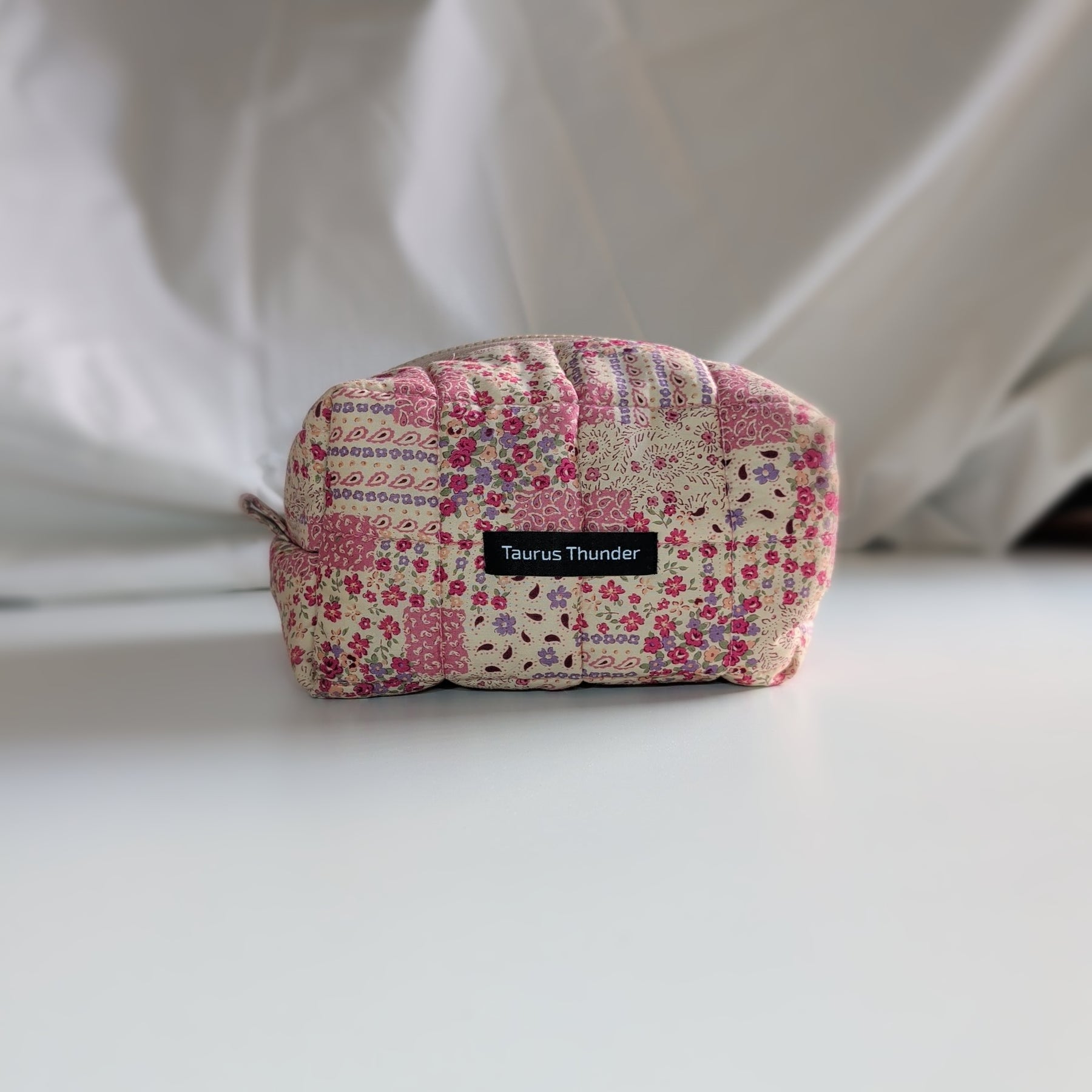 Picnic Floral Medium Carry Bag