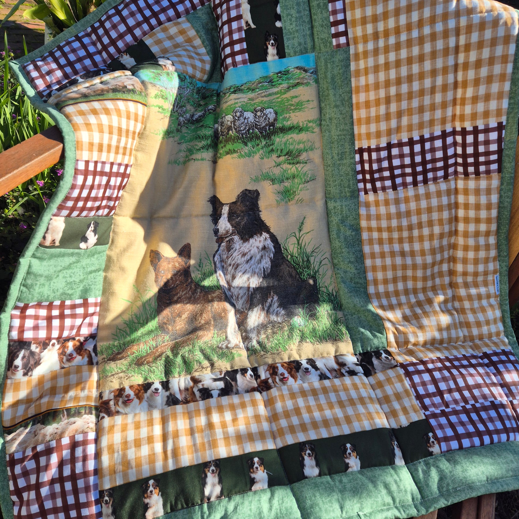 Mini muster time, baby quilt with a farm theme
