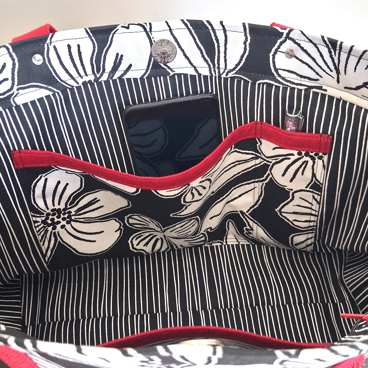 Anchored Tote - Black & White Hibiscus