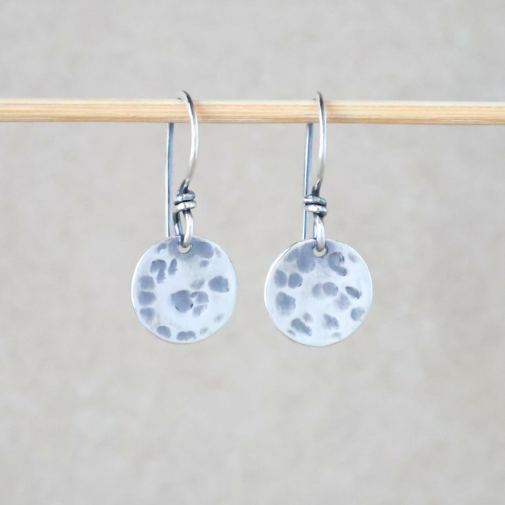 EMS06121_02_EthicalSterlingSilverMicroFullMoonEarrings
