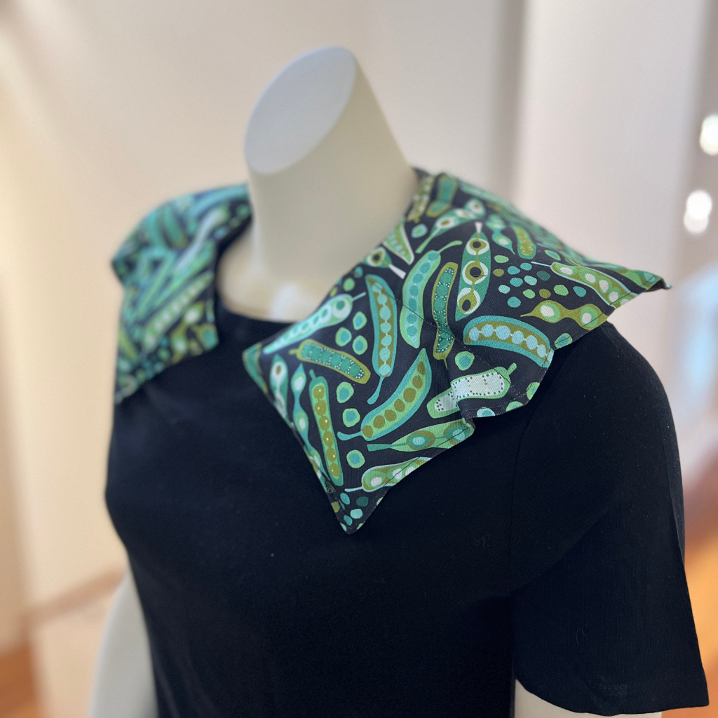 Origami-Inspired Curved Lavender Wheat Pack for Neck & Shoulders - Pea Pods