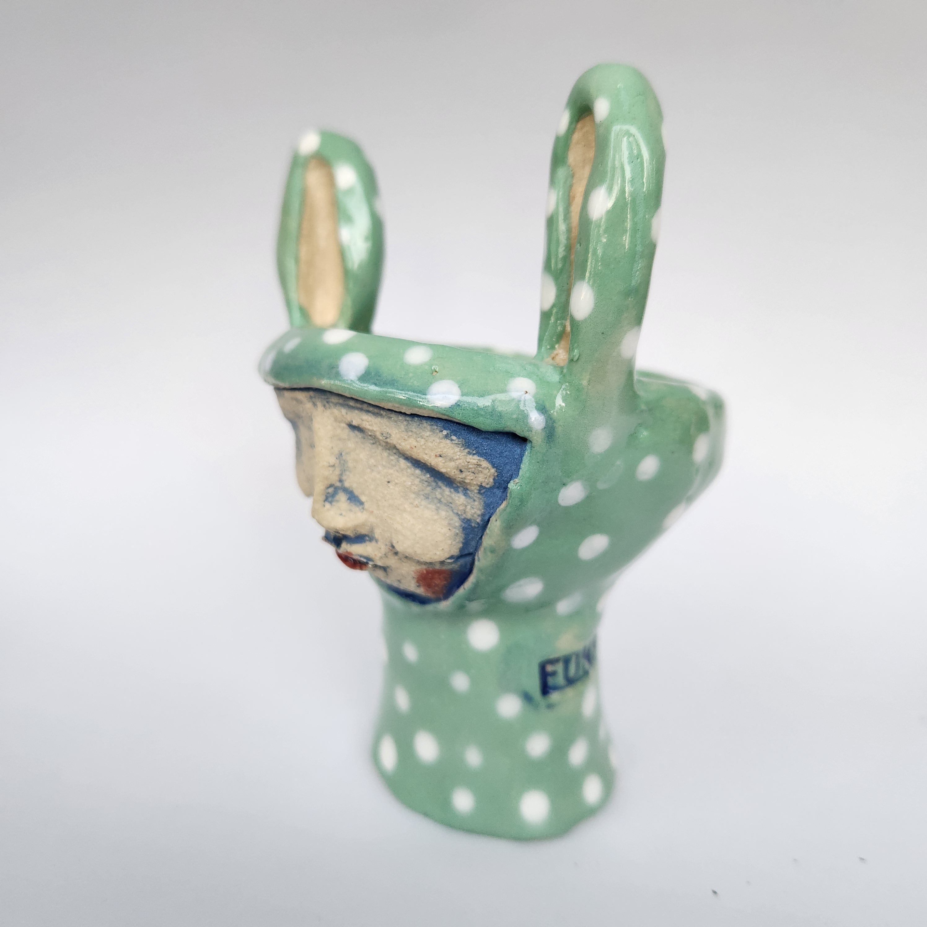Bunny girl, treasure keeper