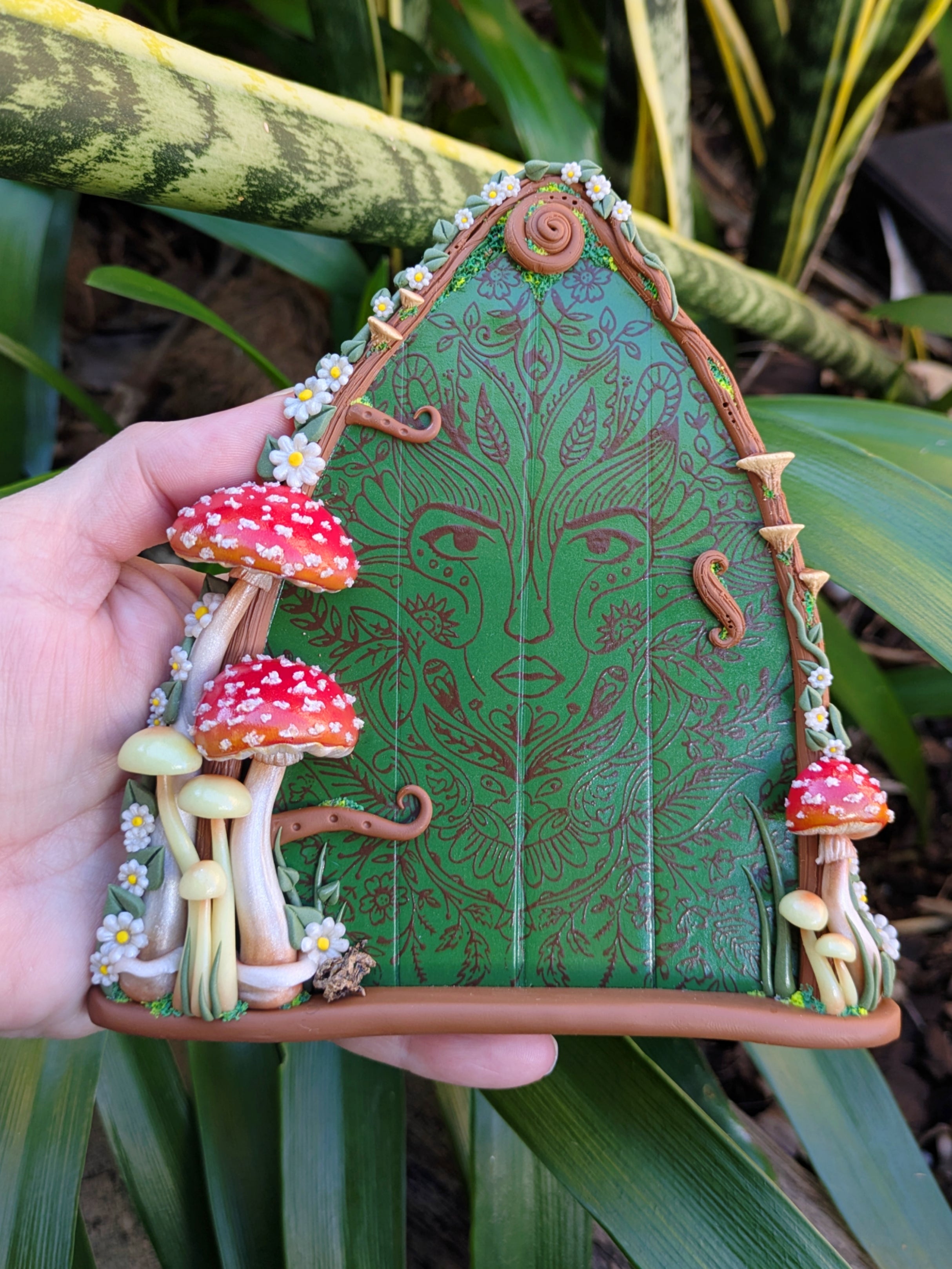 Enchanted Green Lady Woodland Fairy Door