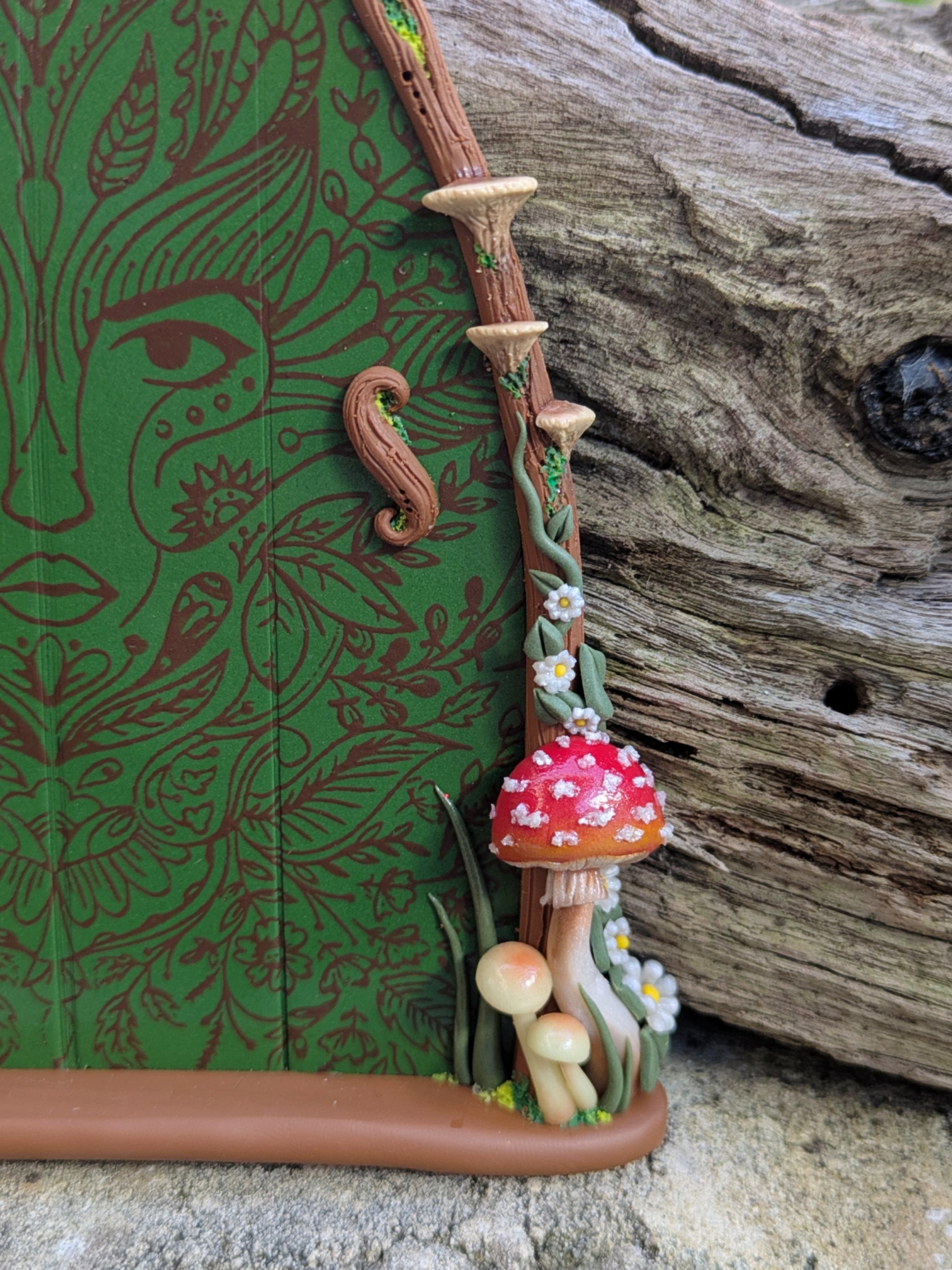 Enchanted Green Lady Woodland Fairy Door