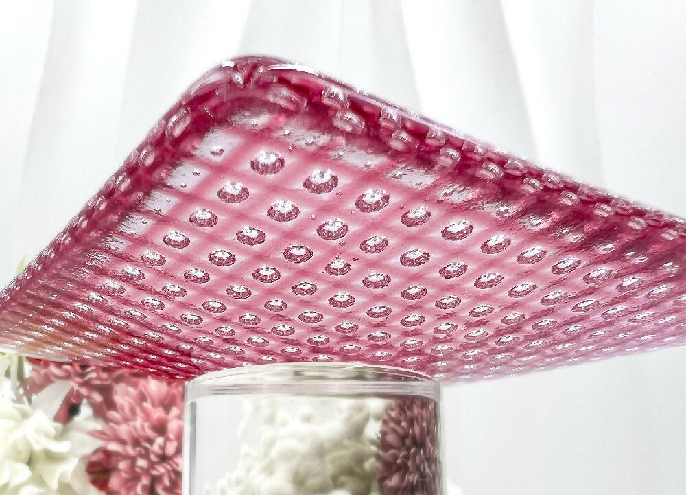 Bubble Plate - cranberry - corner underneath