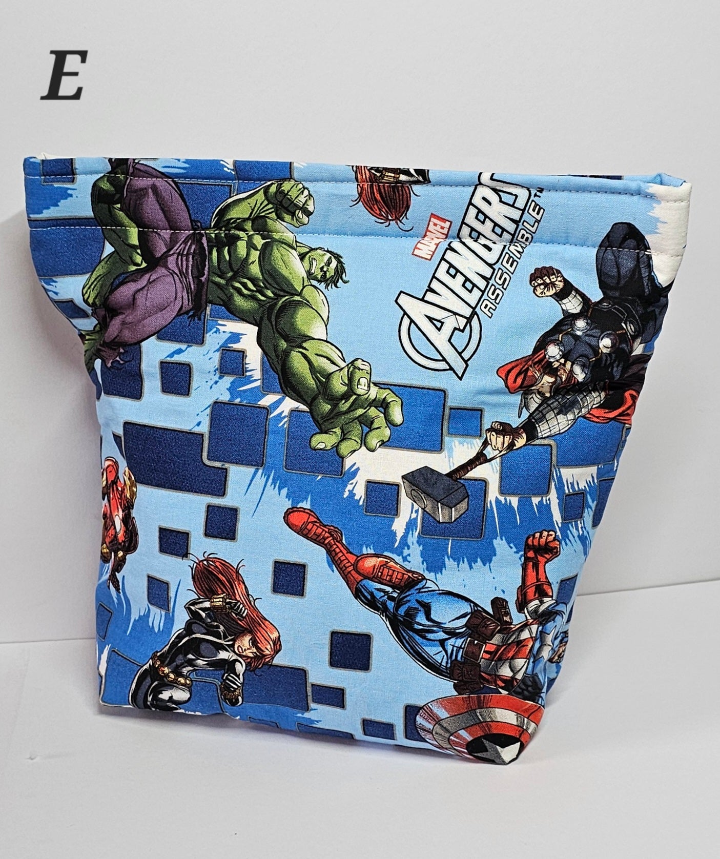 Lunchbag with easy care waterproof lining