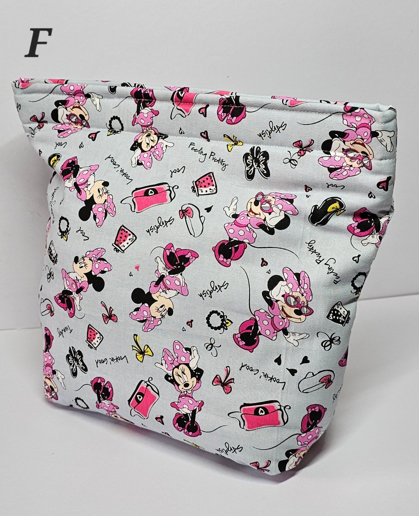 Lunchbag with easy care waterproof lining
