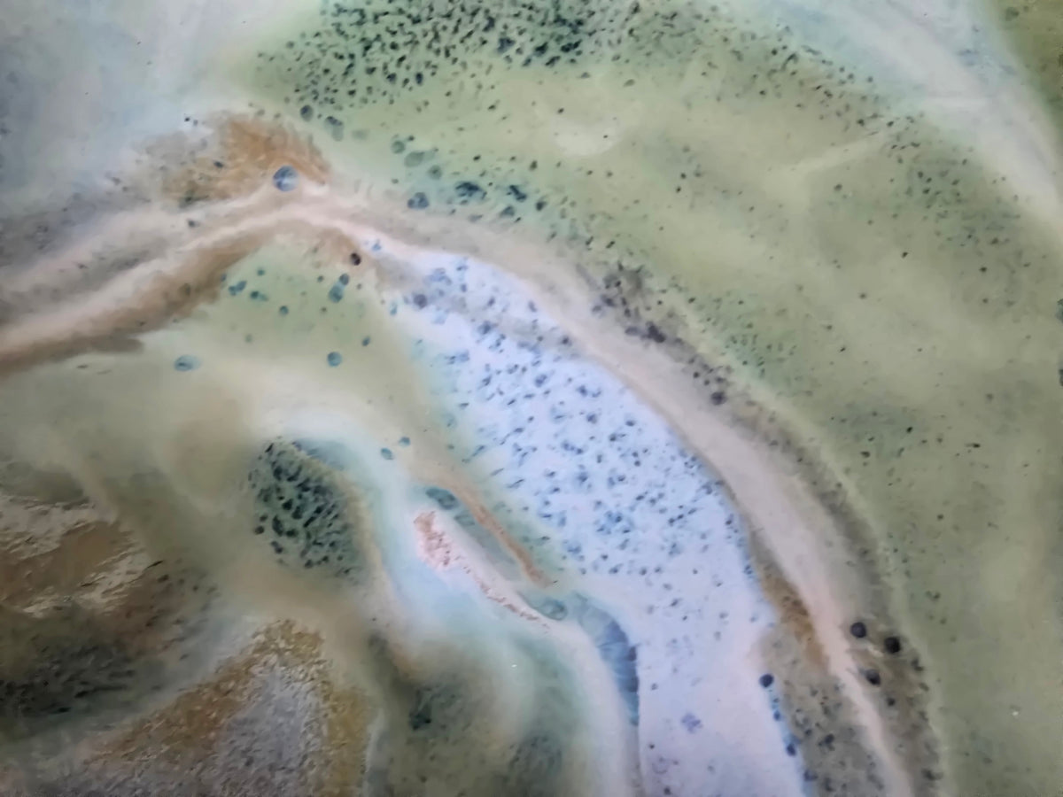 Swirling greens plate