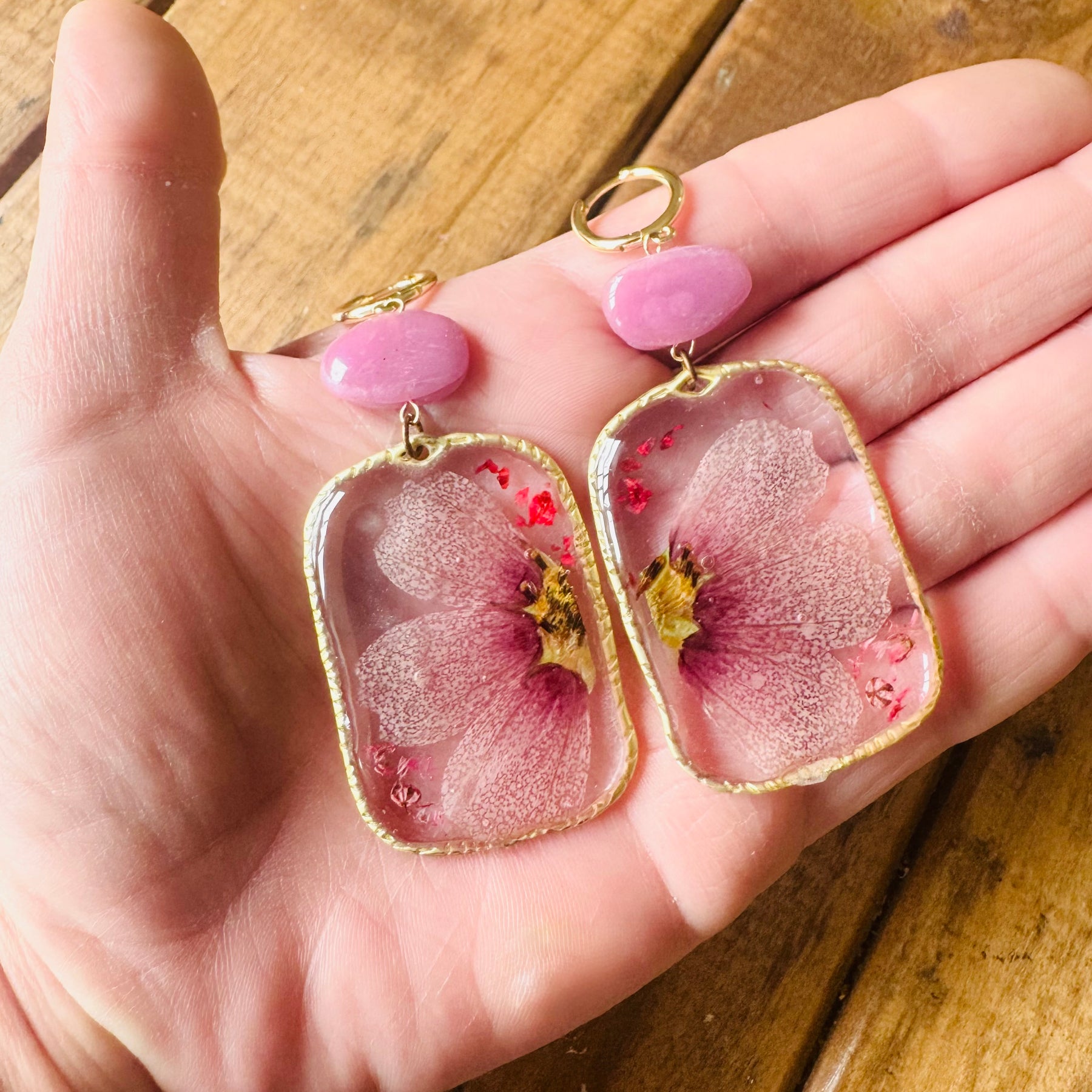 Lavender pressed flower resin earrings
