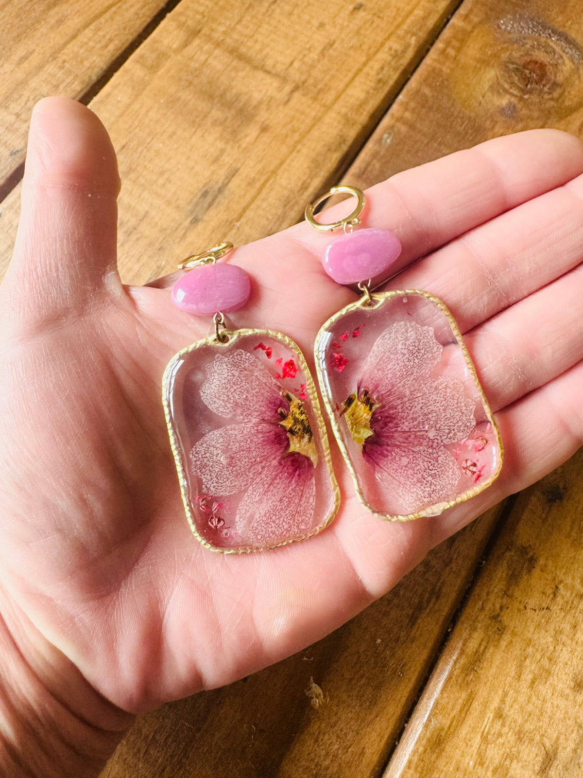 Lavender pressed flower resin earrings