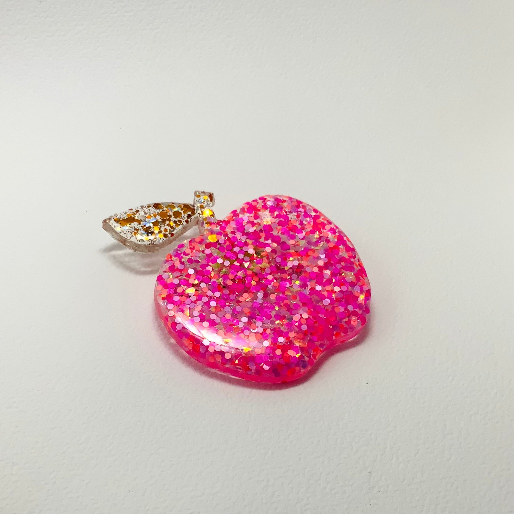 THE APPLE ORCHARD - Handmade Sparkling Resin Apple Brooch