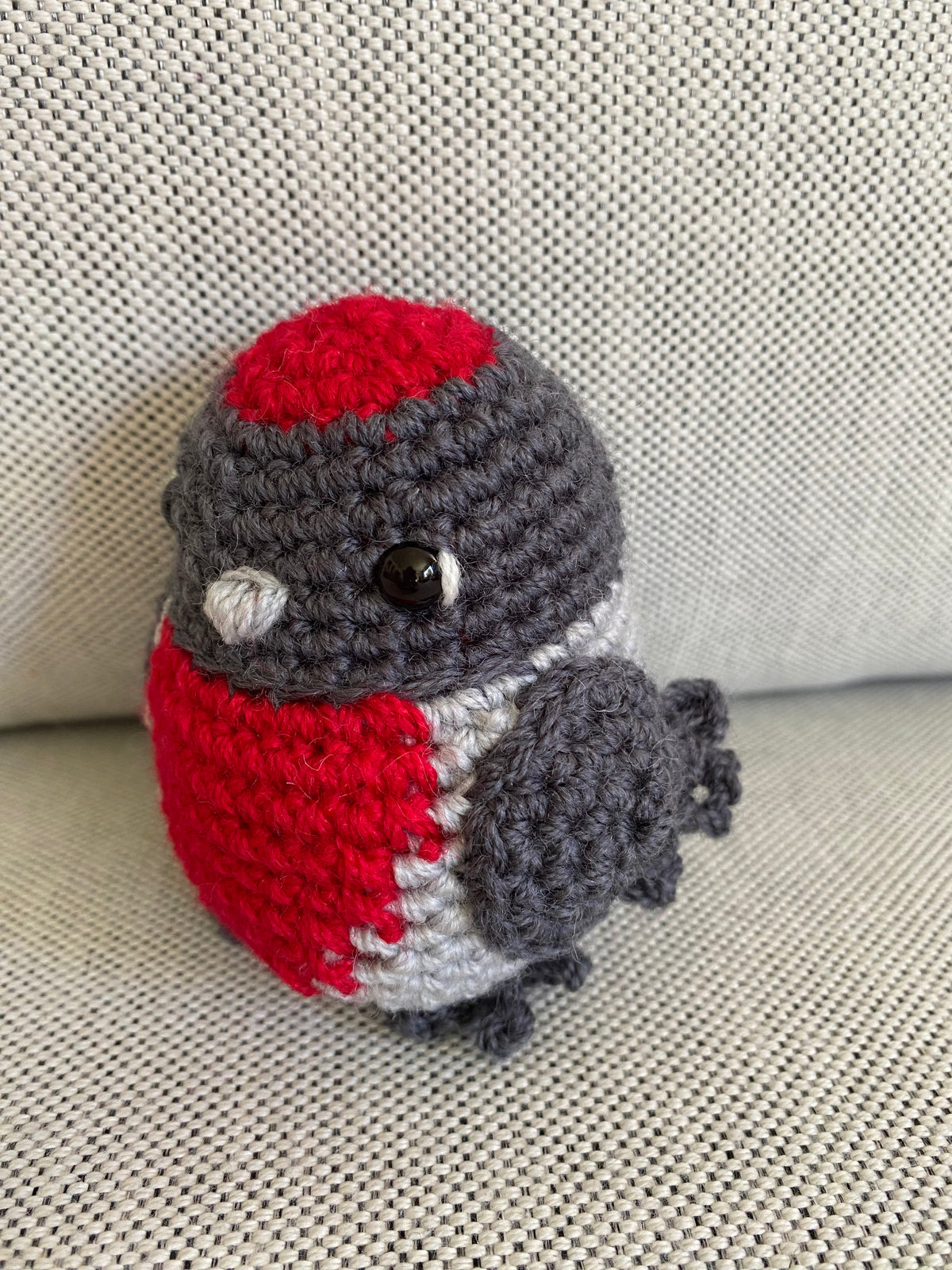 Small & Large Robin Red Breast - crocheted toy