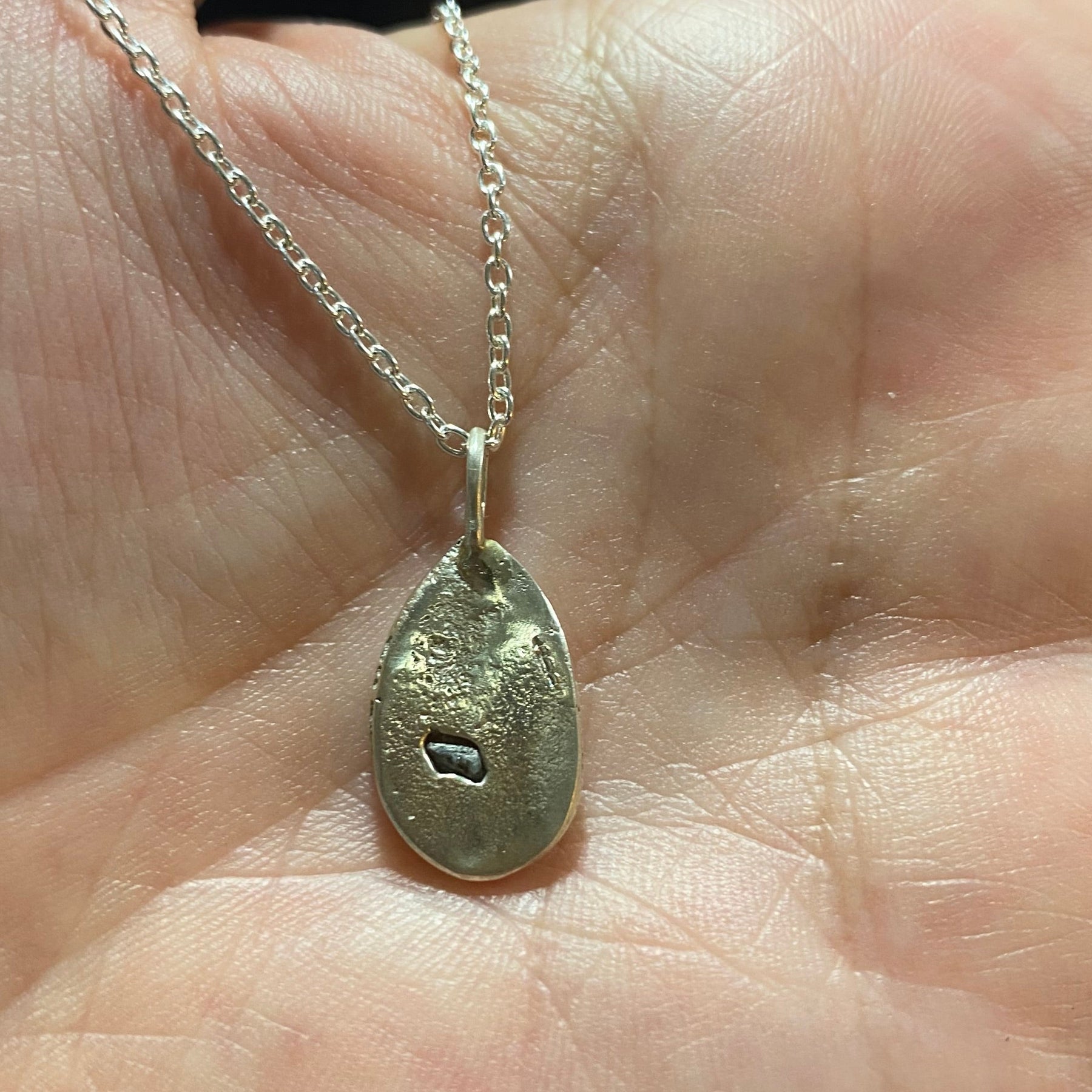 Green Sapphire Rockpool Pendant — Sterling Silver with Australian Sapphire