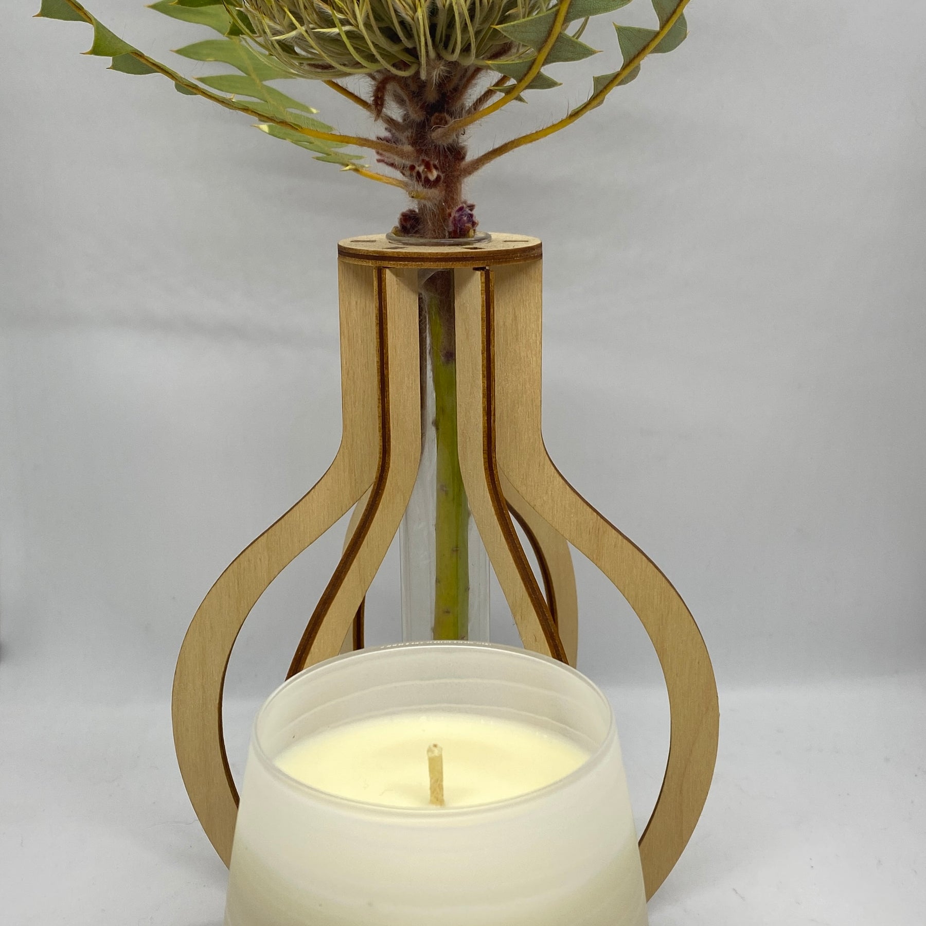 White Wave Glass - Japanese Honeysuckle Fragrance