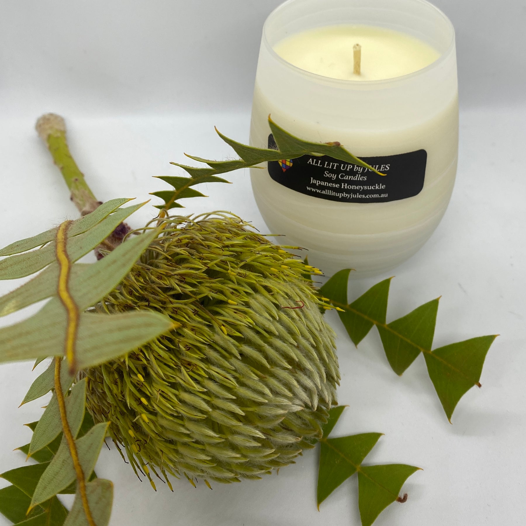 White Wave Glass - Japanese Honeysuckle Fragrance