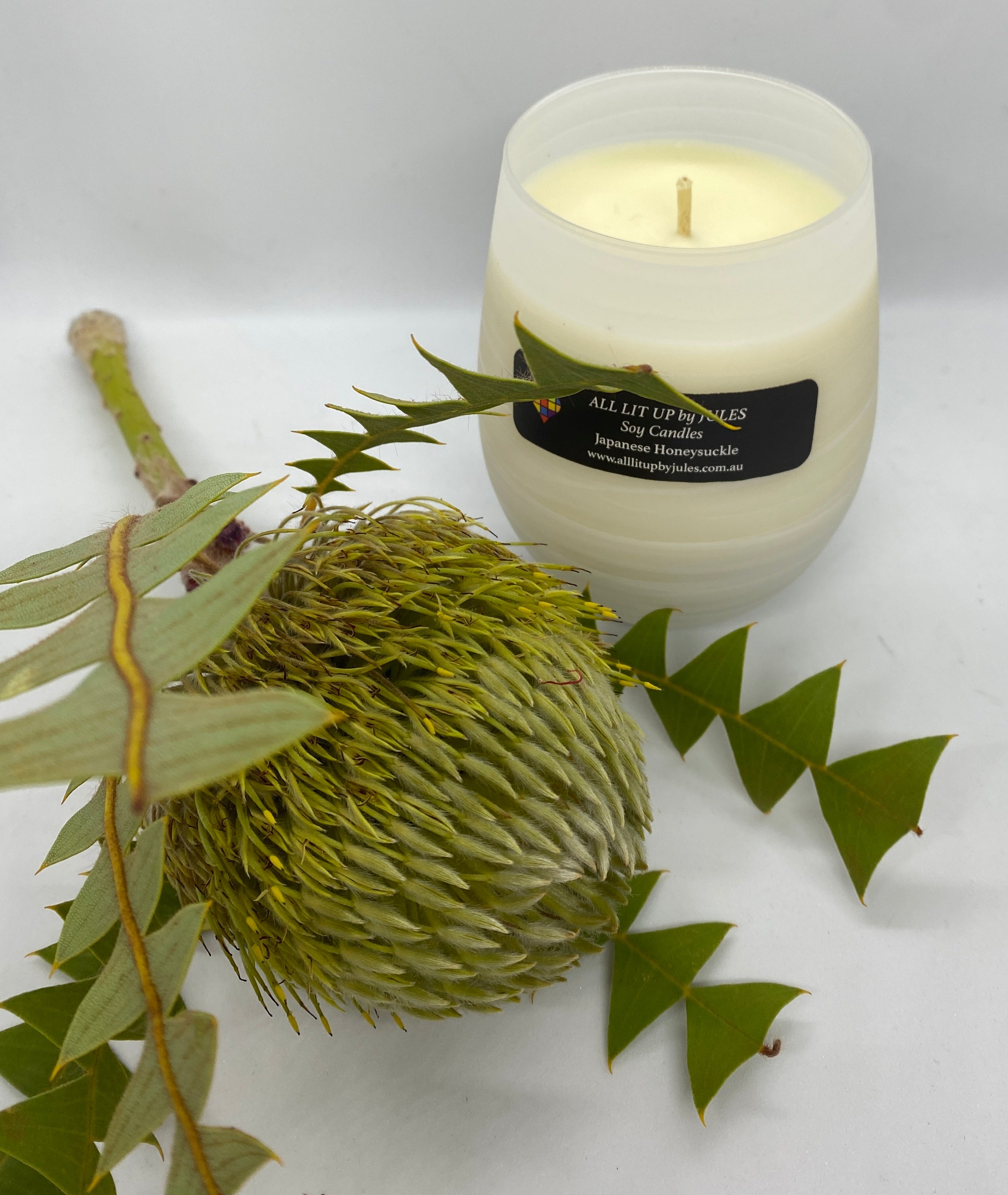 White Wave Glass - Japanese Honeysuckle Fragrance