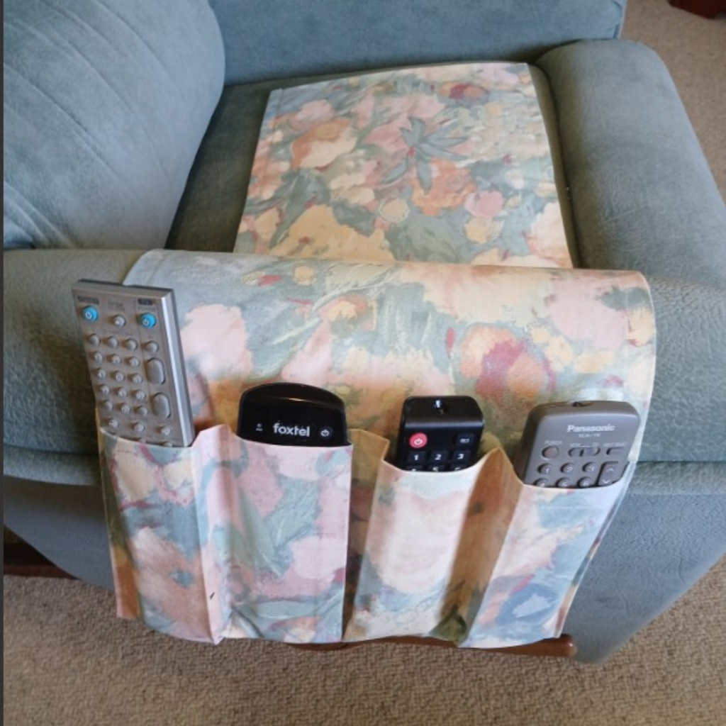 Fabric Remote Control Holder - Floral 4 pockets