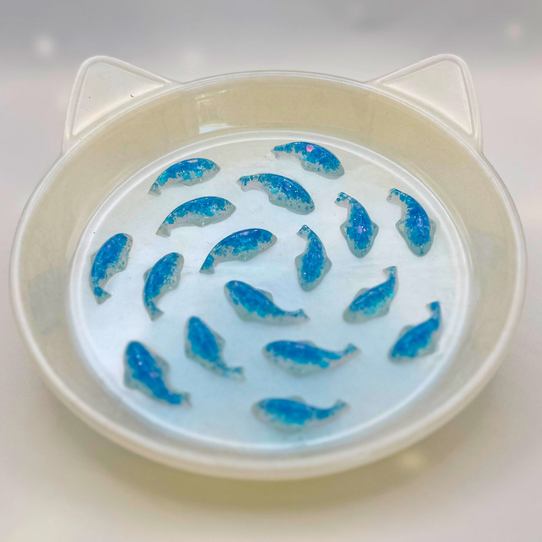 Handmade Resin Slow Feeder Cat Bowl