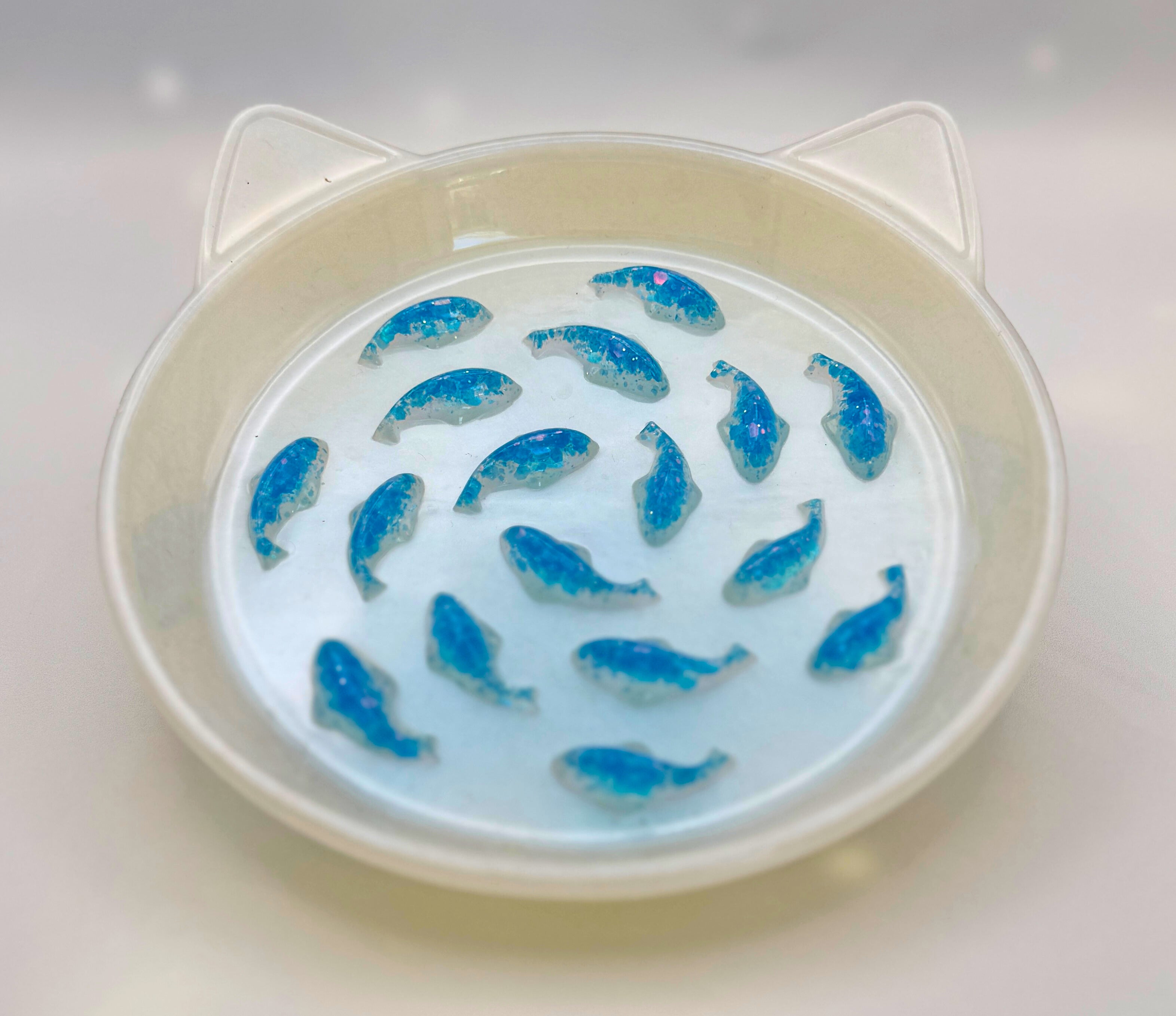 Handmade Resin Slow Feeder Cat Bowl