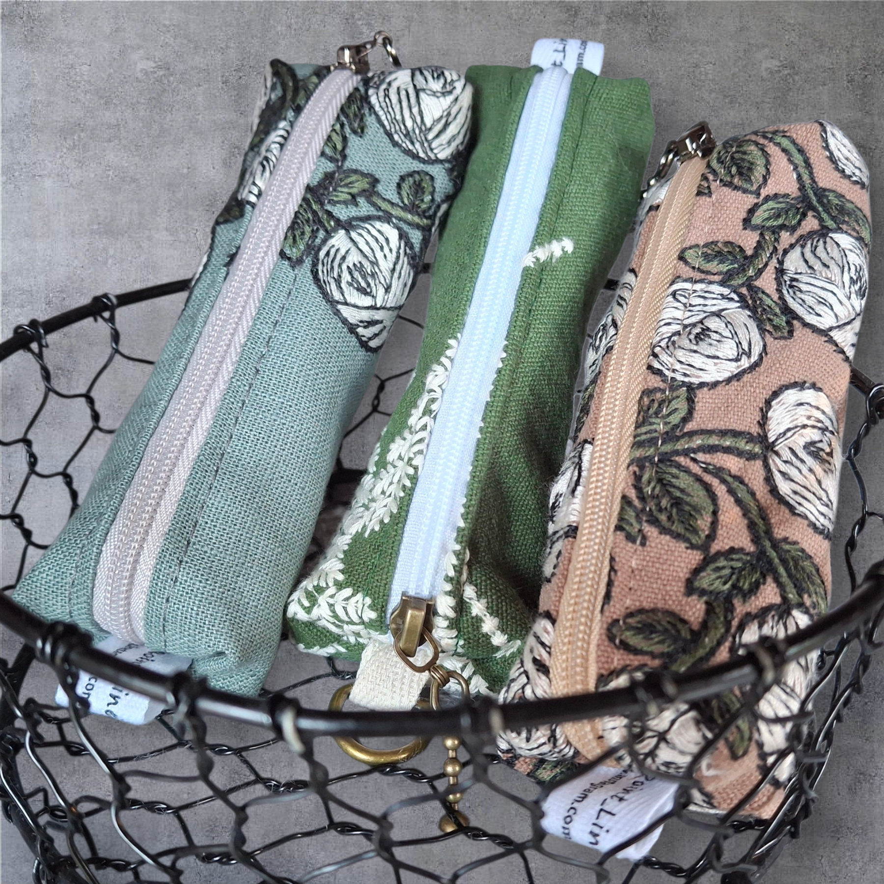 Floral Embroidered Mini Makeup Pouch