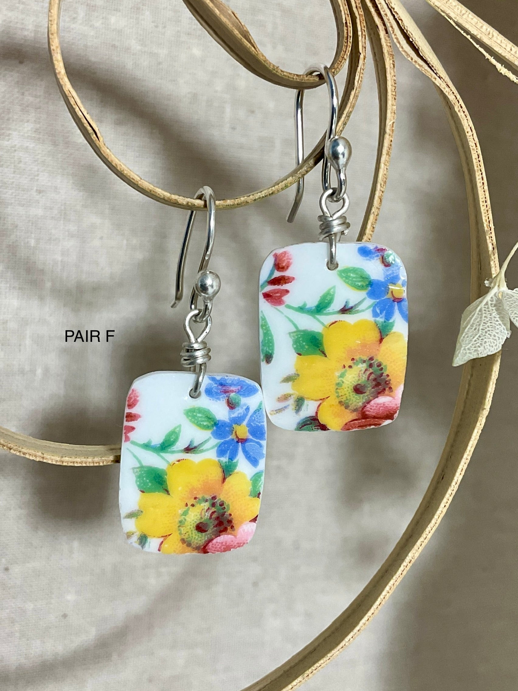 Vintage tea cup earrings. Handmade
