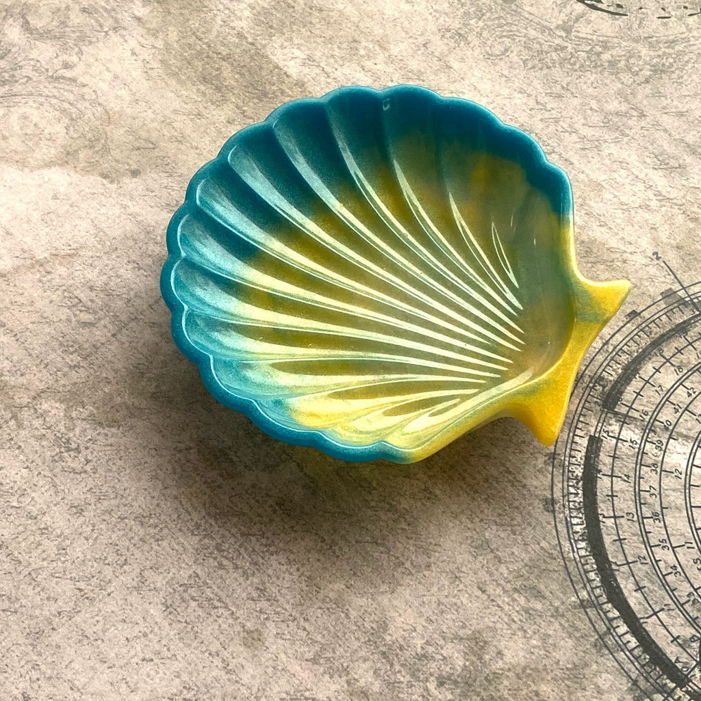 Resin Shell Dish