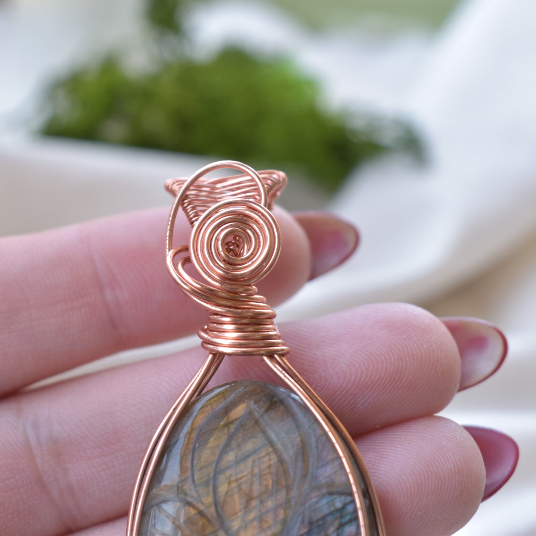 Ancient Bloom – Labradorite Copper Wire Wrapped Pendant