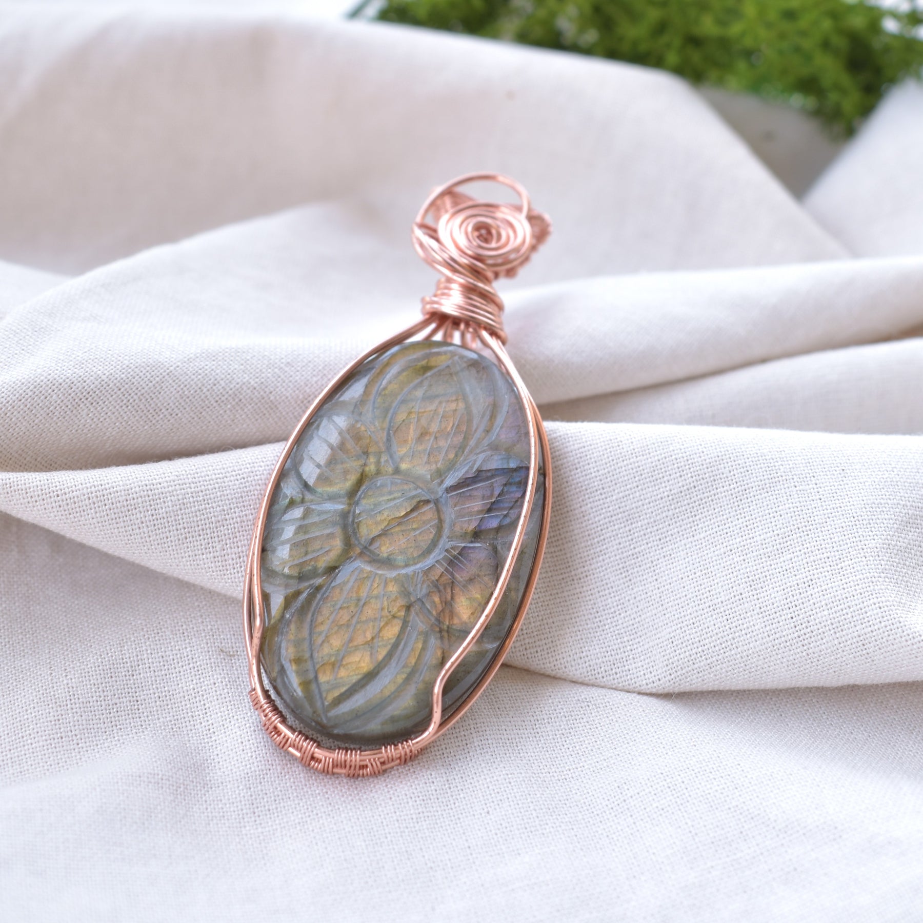 Ancient Bloom – Labradorite Copper Wire Wrapped Pendant