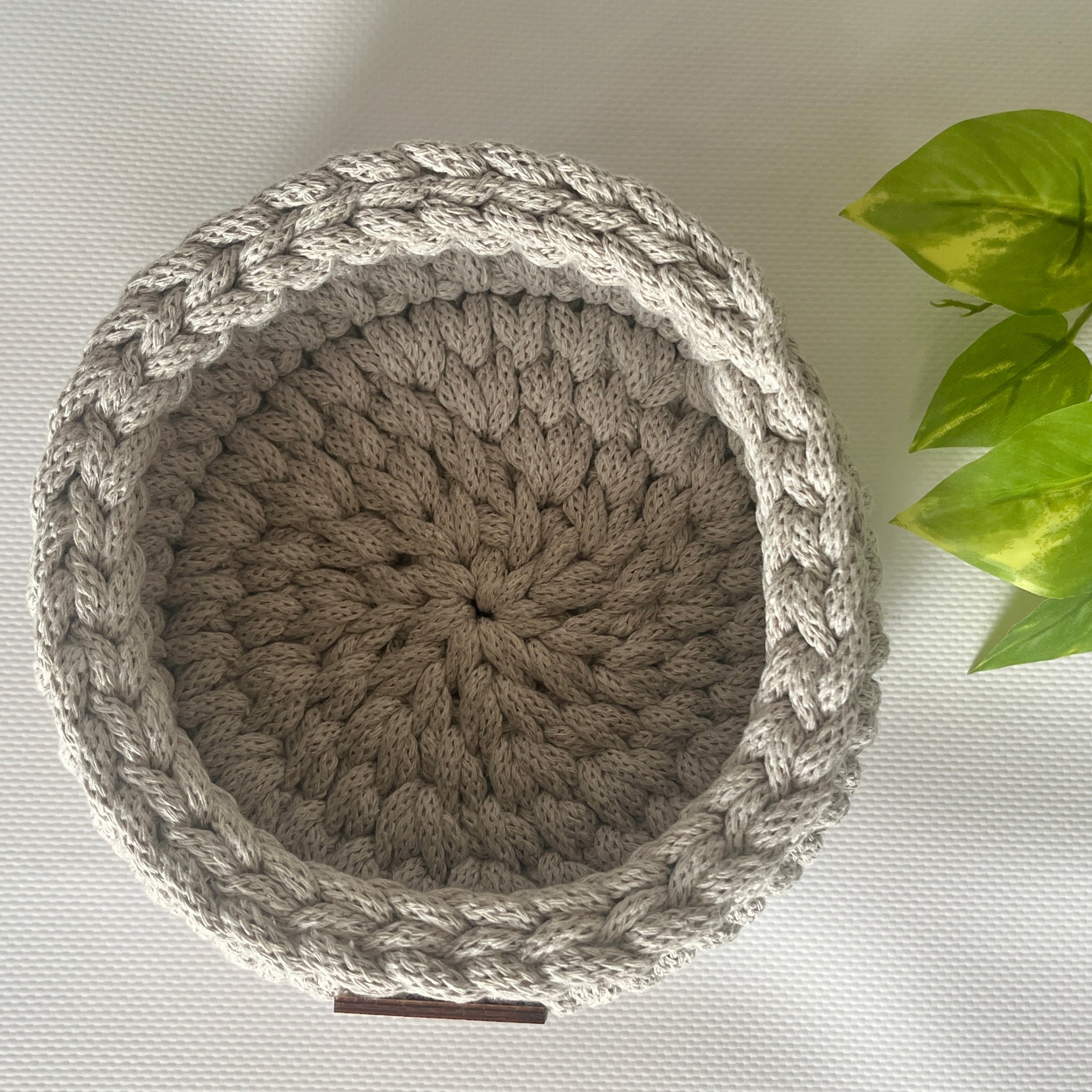 Crochet Basket - small - linen