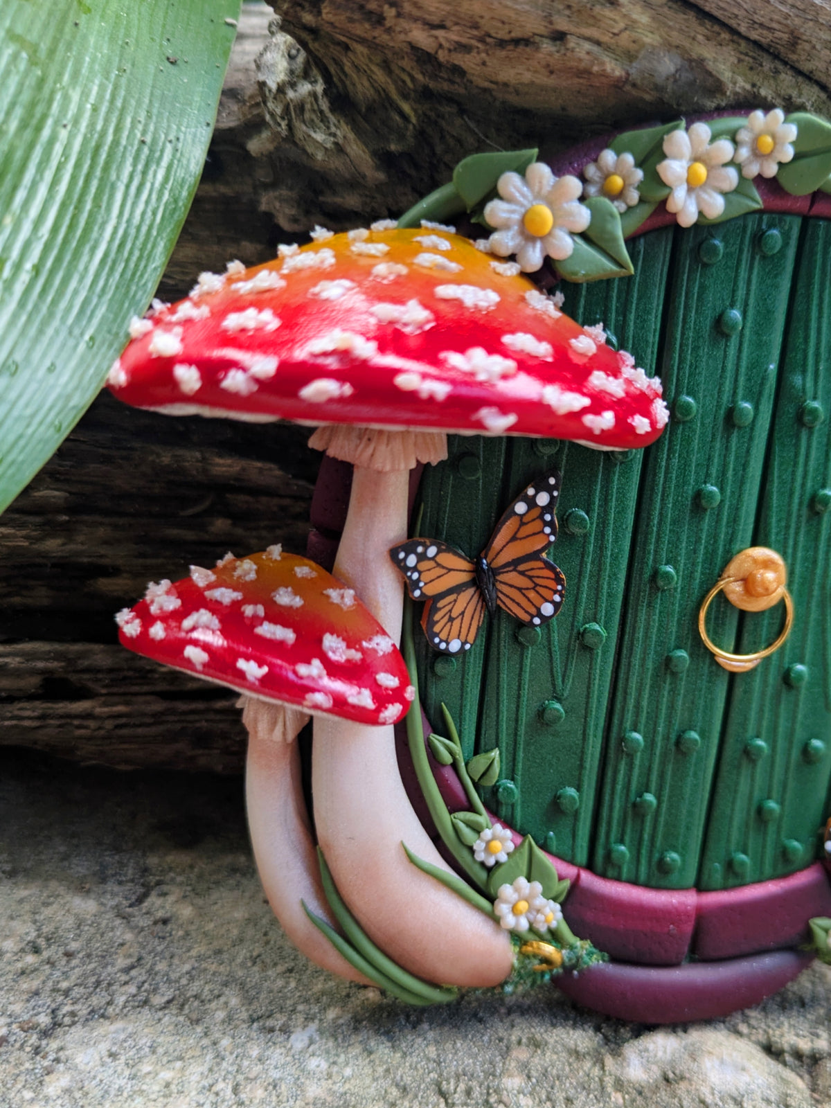 Green Hobbit Door with Aminata Mushroom & Monarch Butterflies 🦋