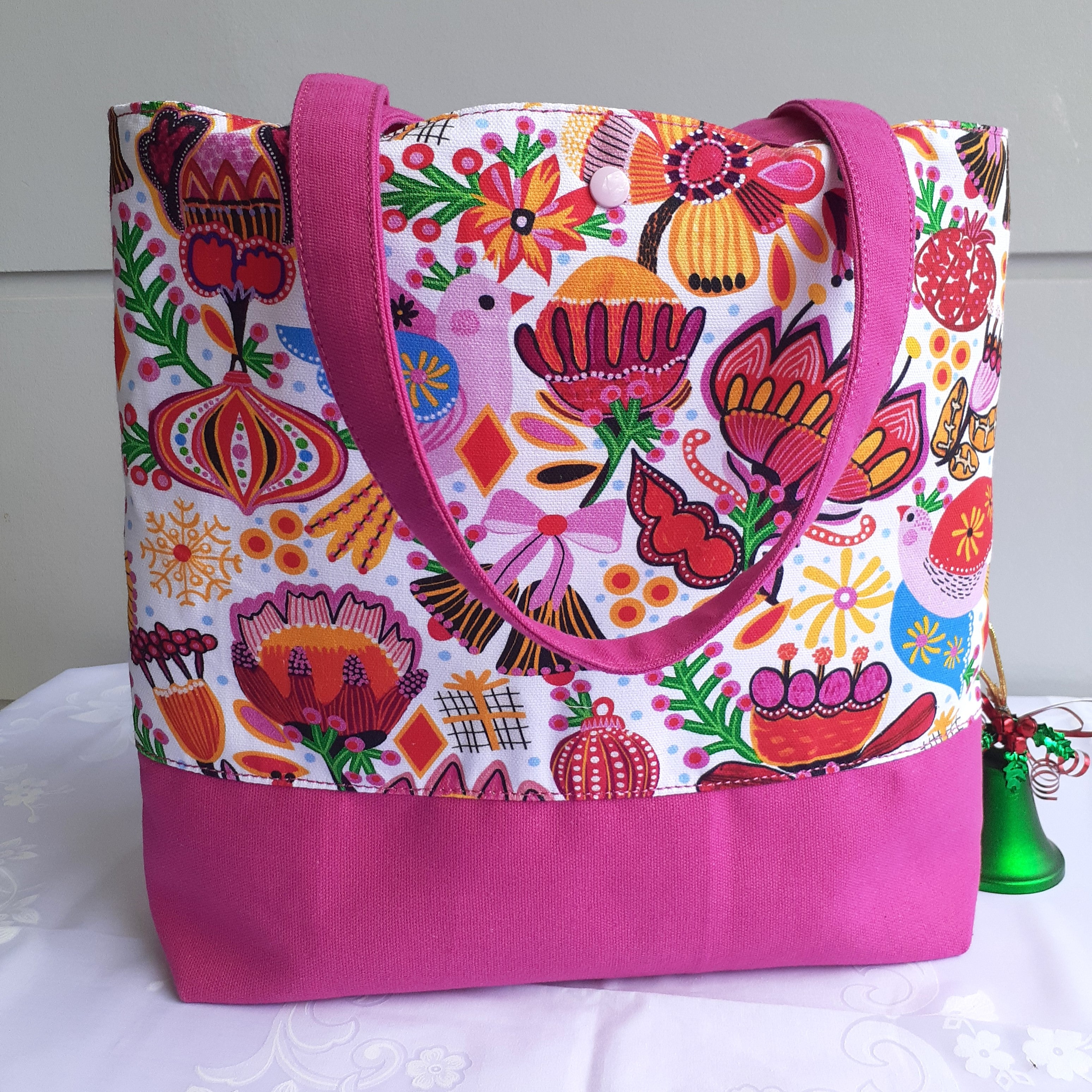 Quietly Christmas - Tote Bag