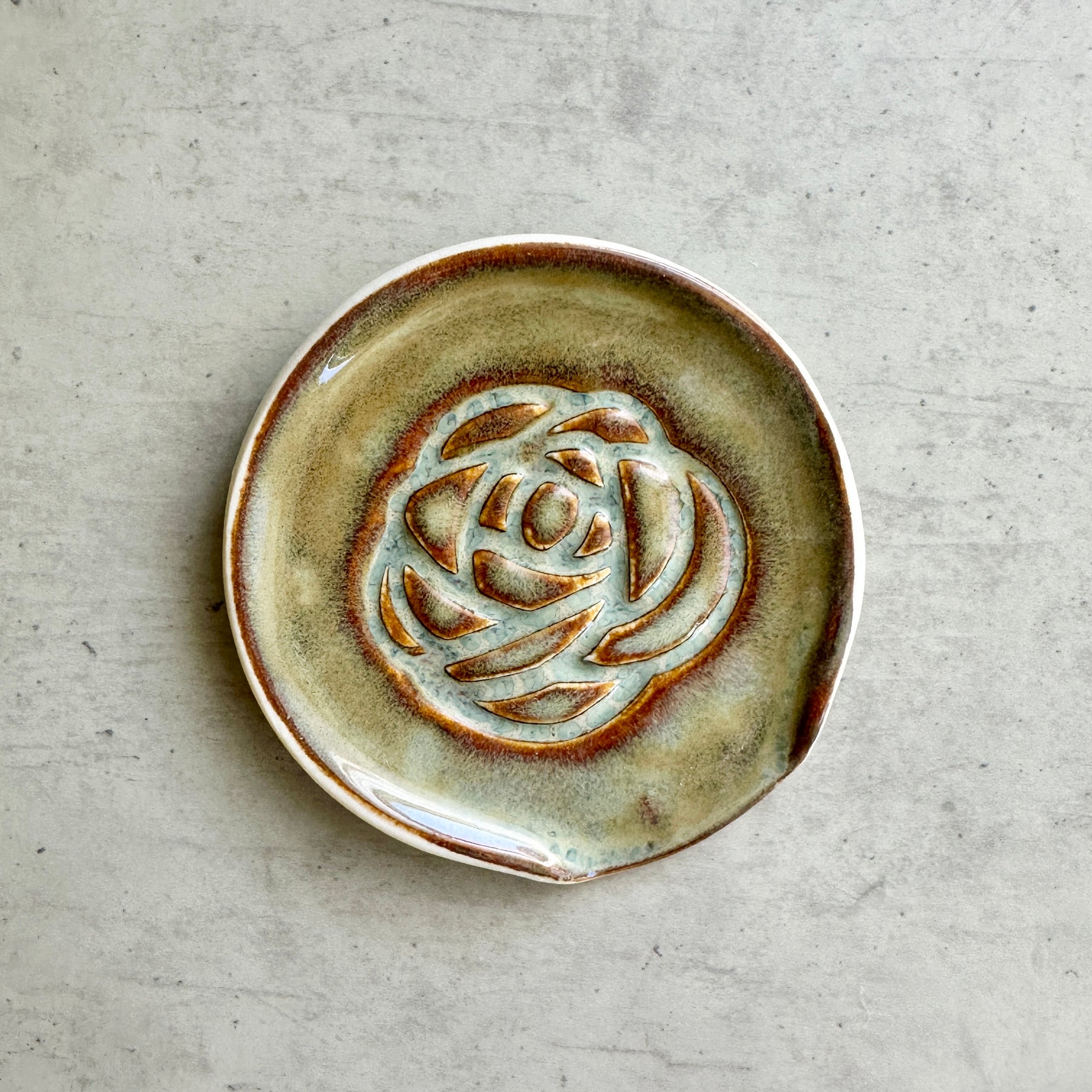 'BEST TEAS' TEASPOON RESTS I White & Speckled Clay