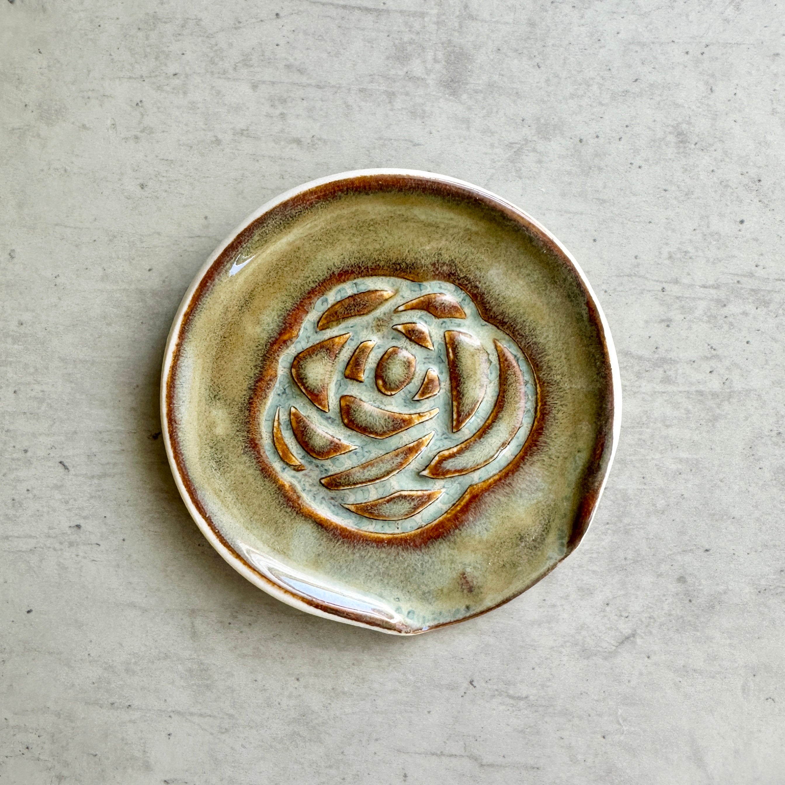 'BEST TEAS' TEASPOON RESTS I White & Speckled Clay